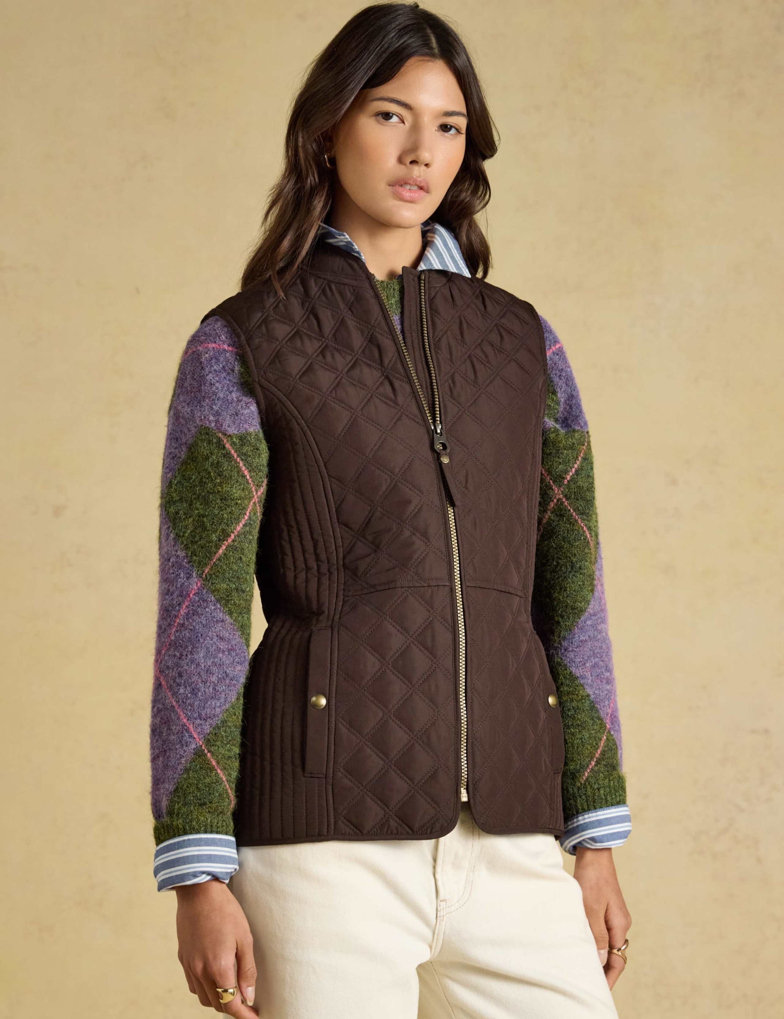 Showerproof Diamond Quilted Gilet 1 of 8