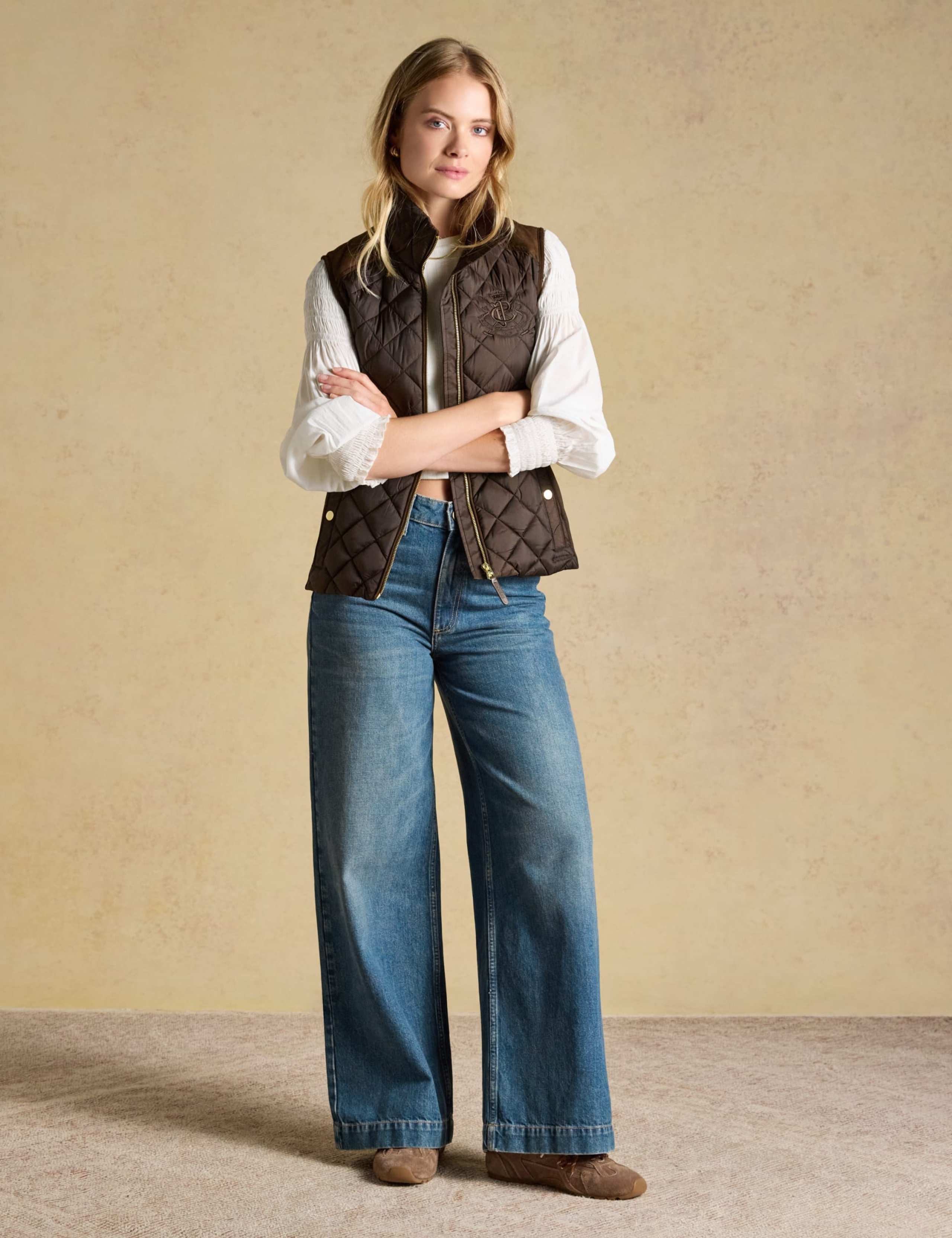 Showerproof Embroidered Quilted Gilet 3 of 10