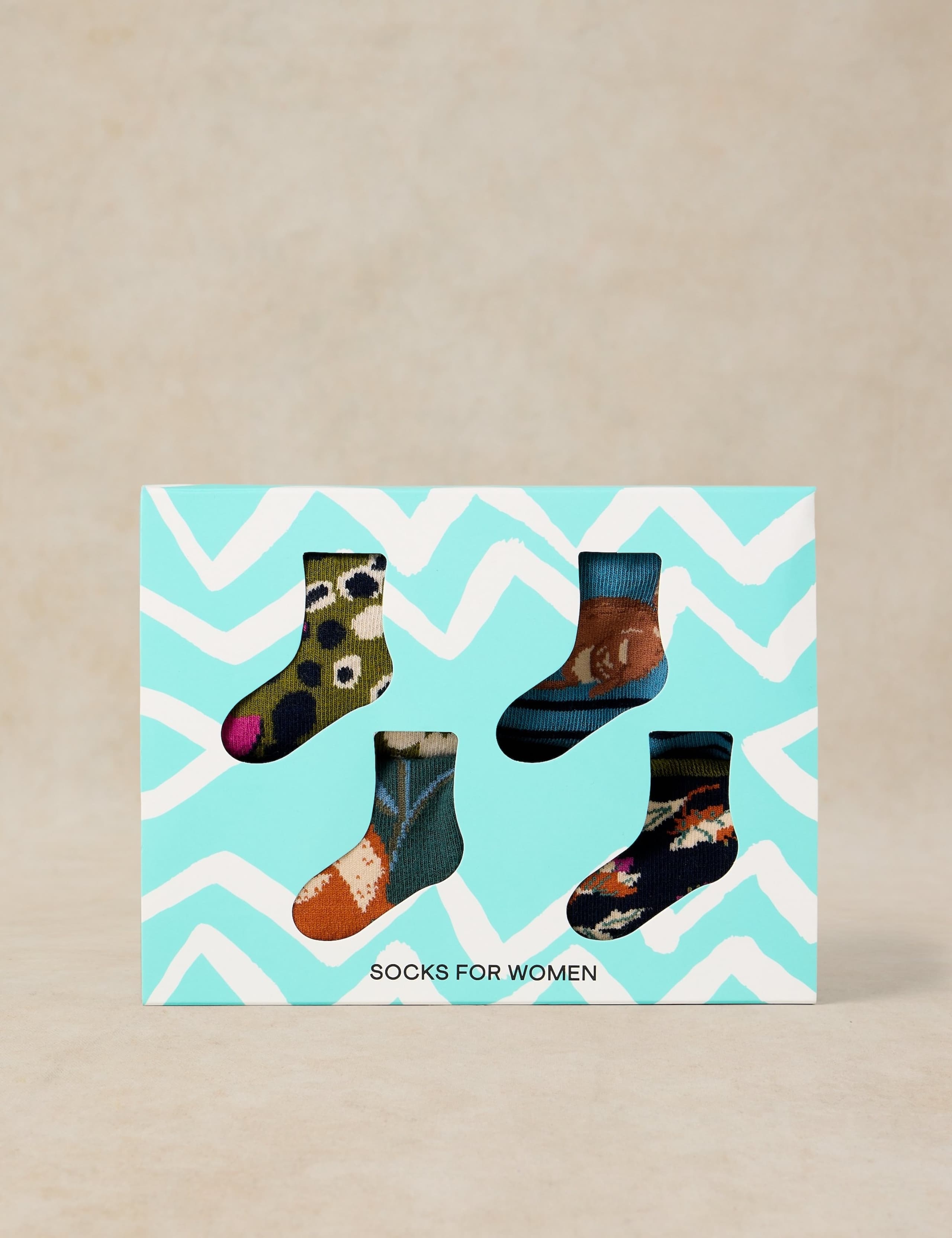 4 Pack Cotton Rich Garden Animal Socks 2 of 4