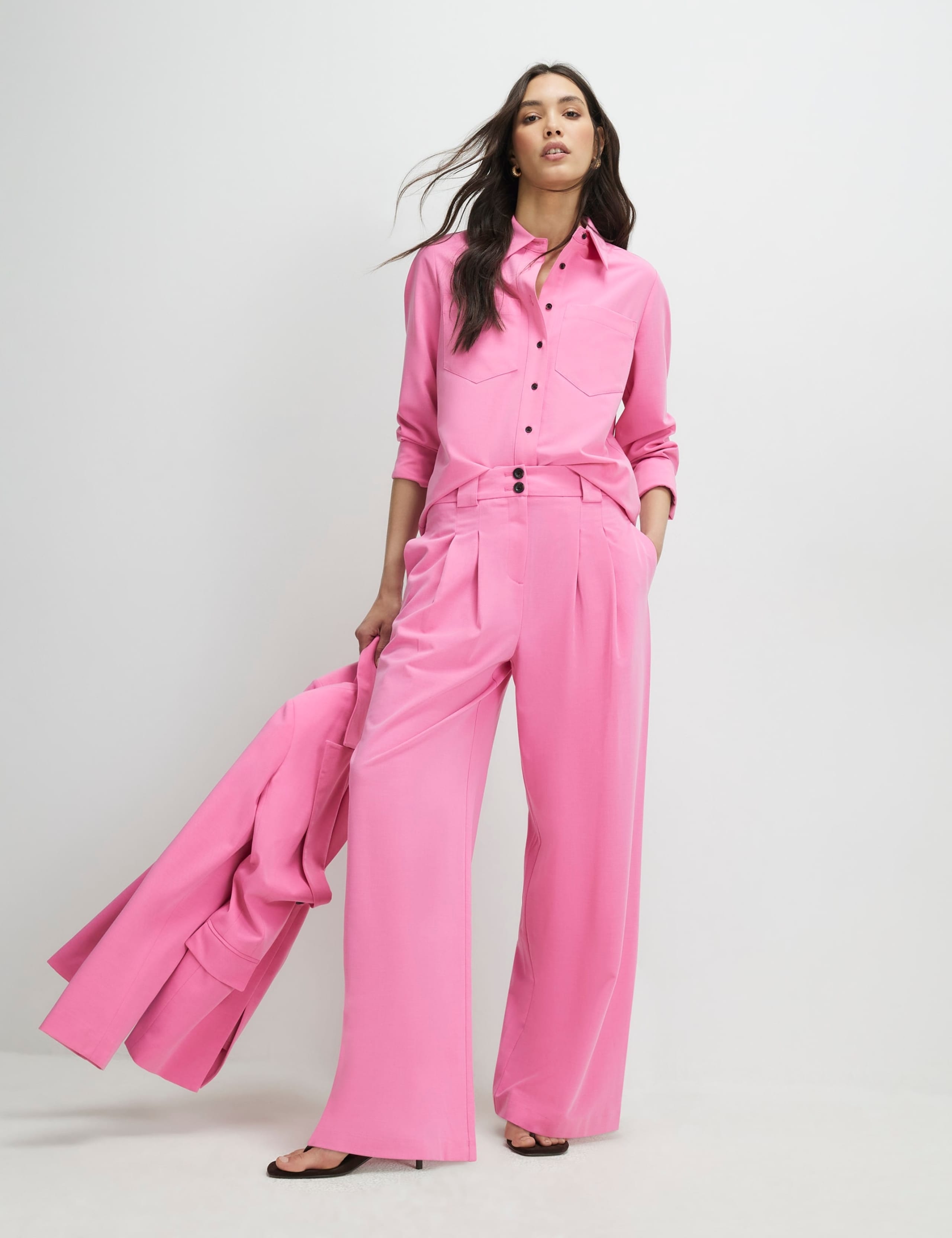 Tailored Pocket Detail Relaxed Shirt 2 of 4