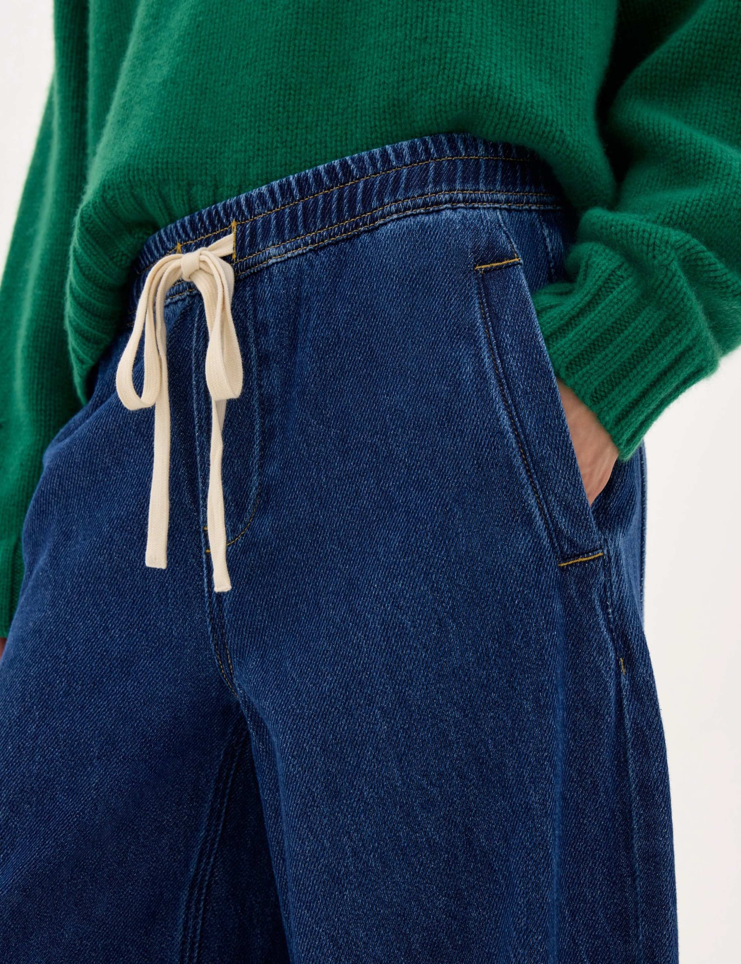 Supersoft Mid Rise Barrel Leg Jeans 4 of 4