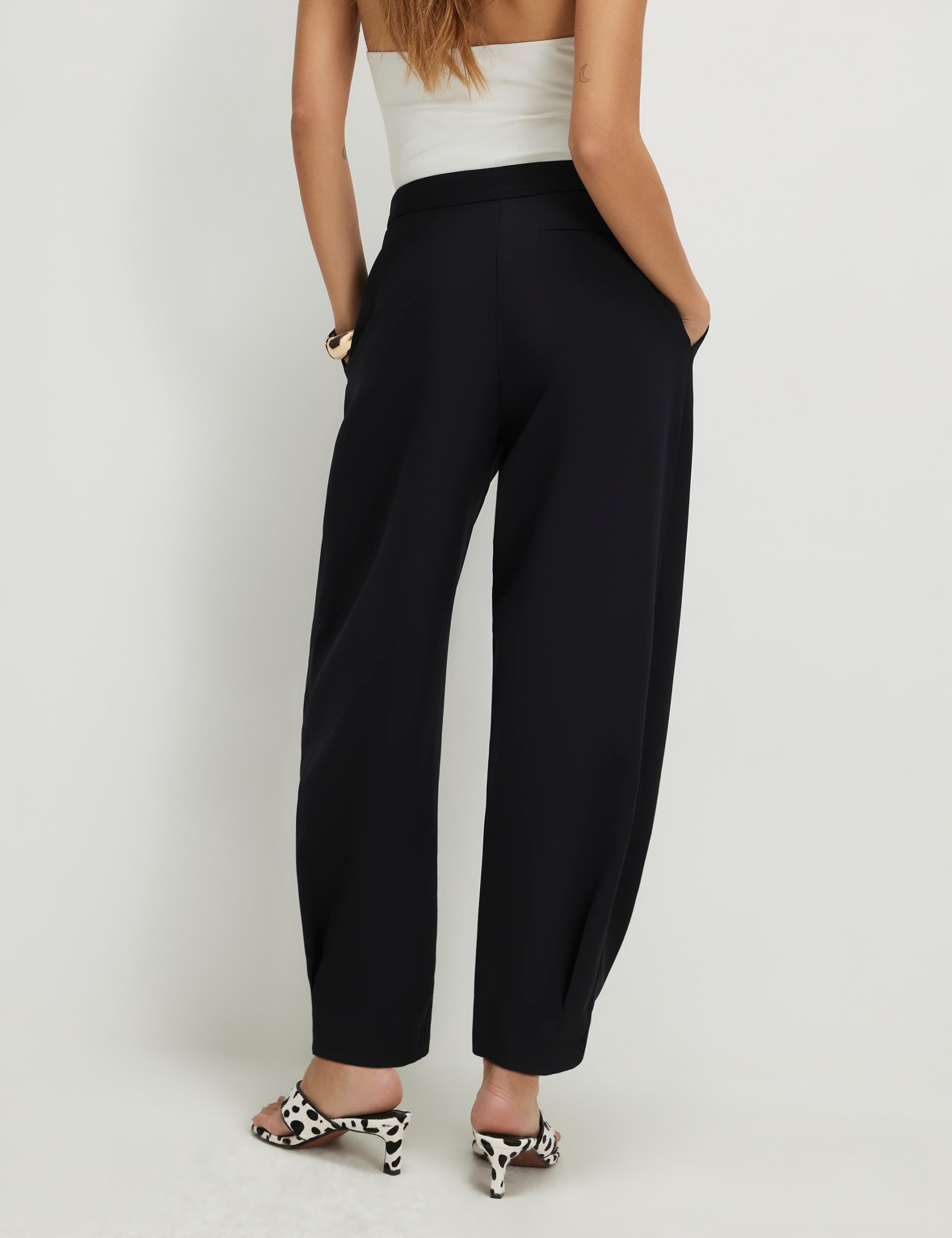 Barrel Leg Trousers 4 of 4