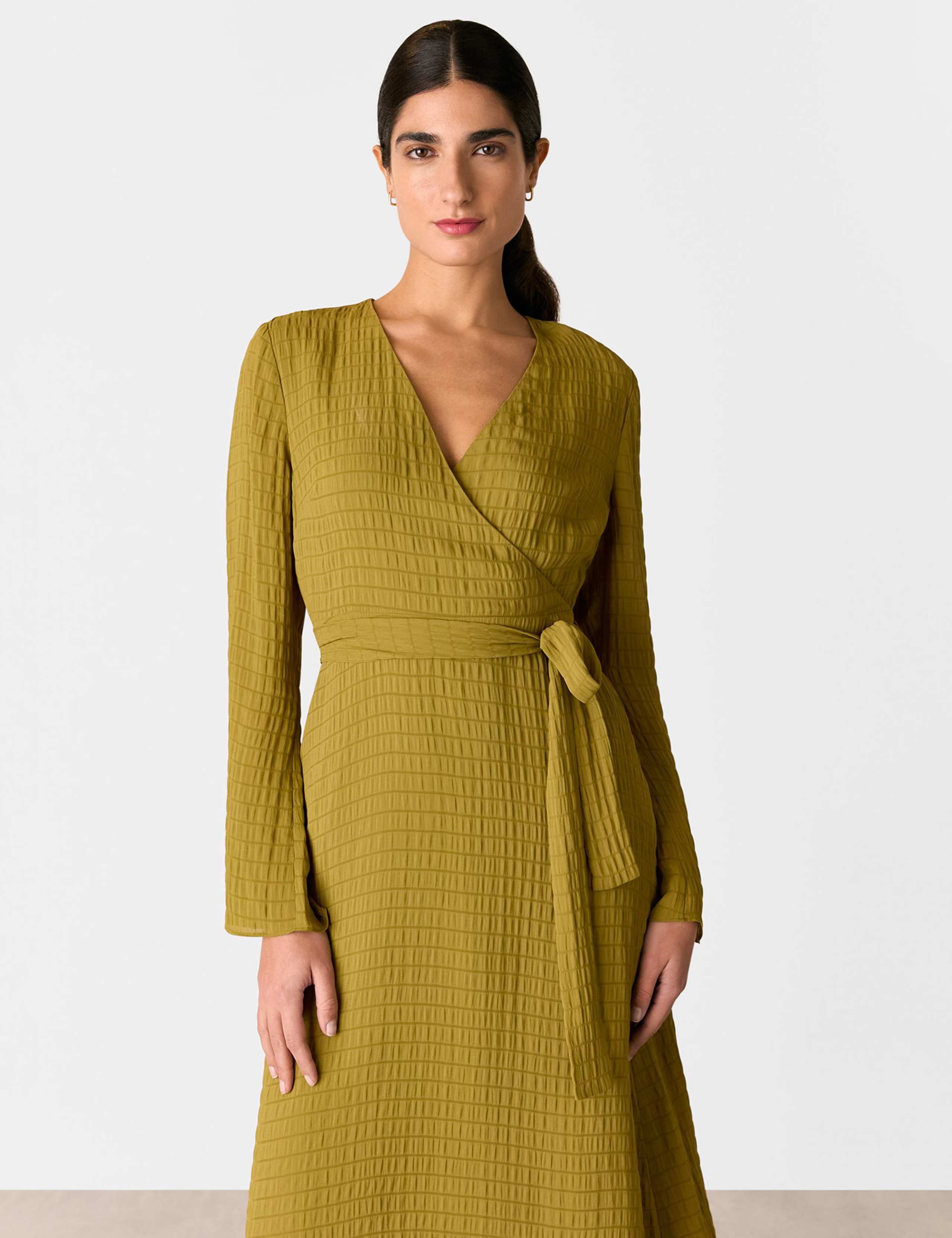 Textured V-Neck Tie Waist Midi Wrap Dress 4 of 4