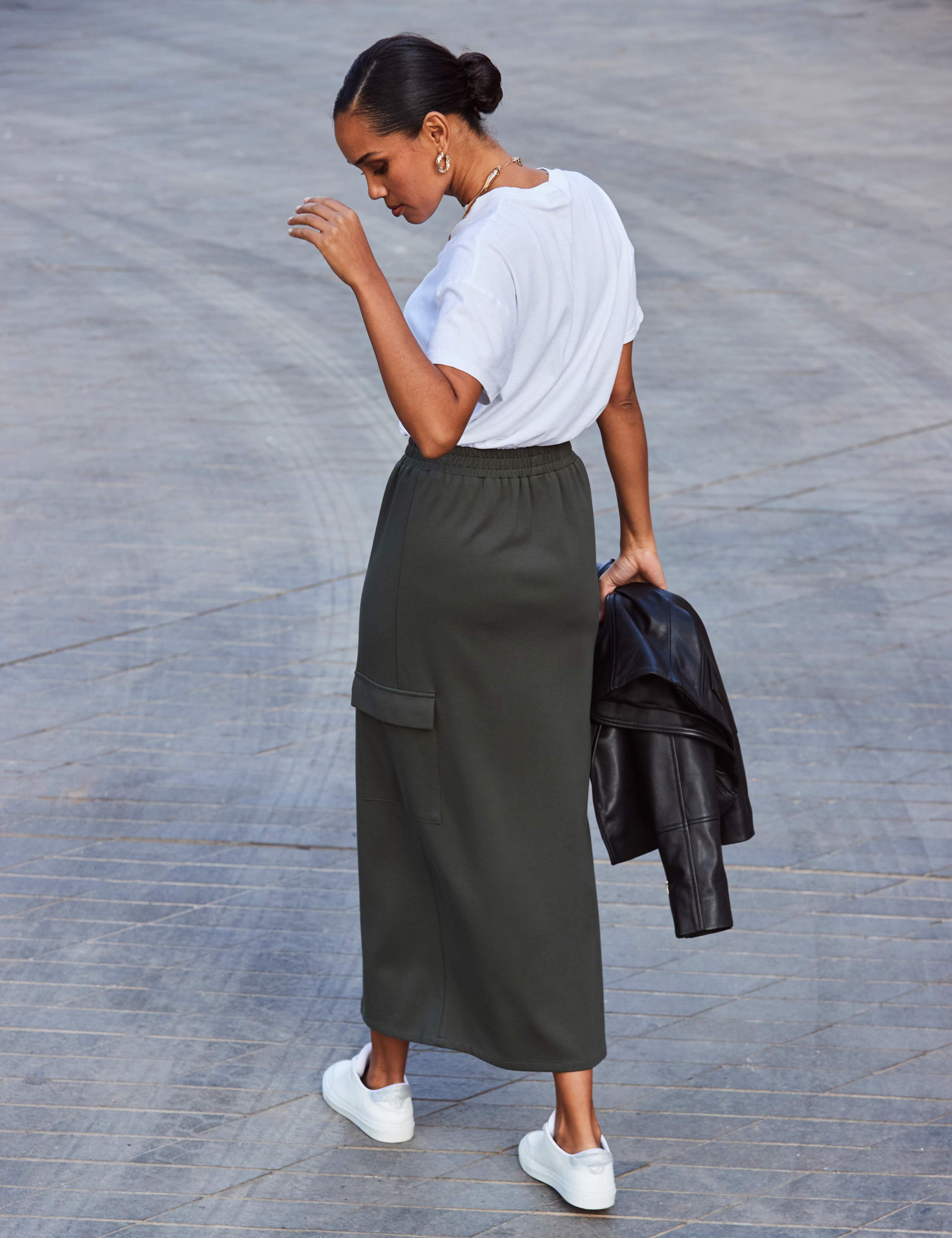 Jersey Split Front Midi Cargo Skirt 2 of 4