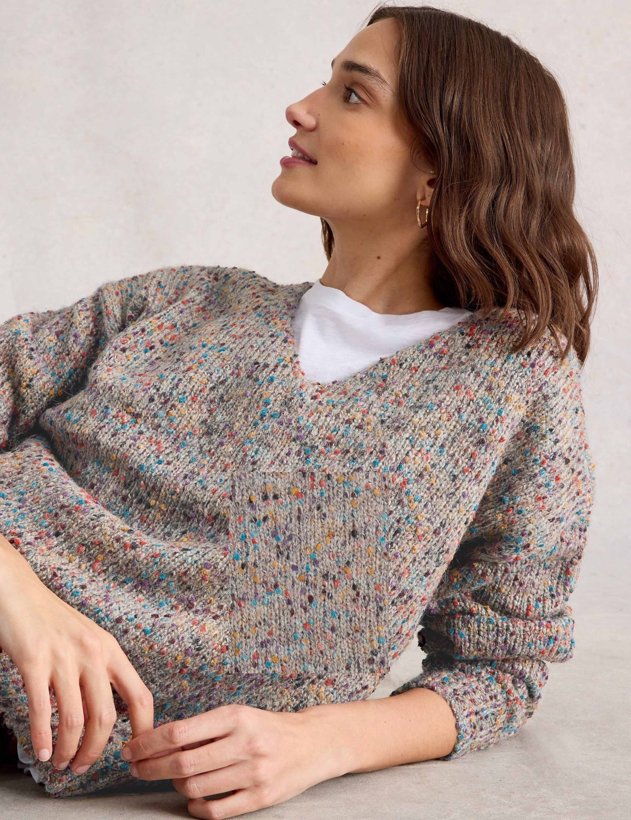 V-Neck Textured Jumper with Wool 3 of 6