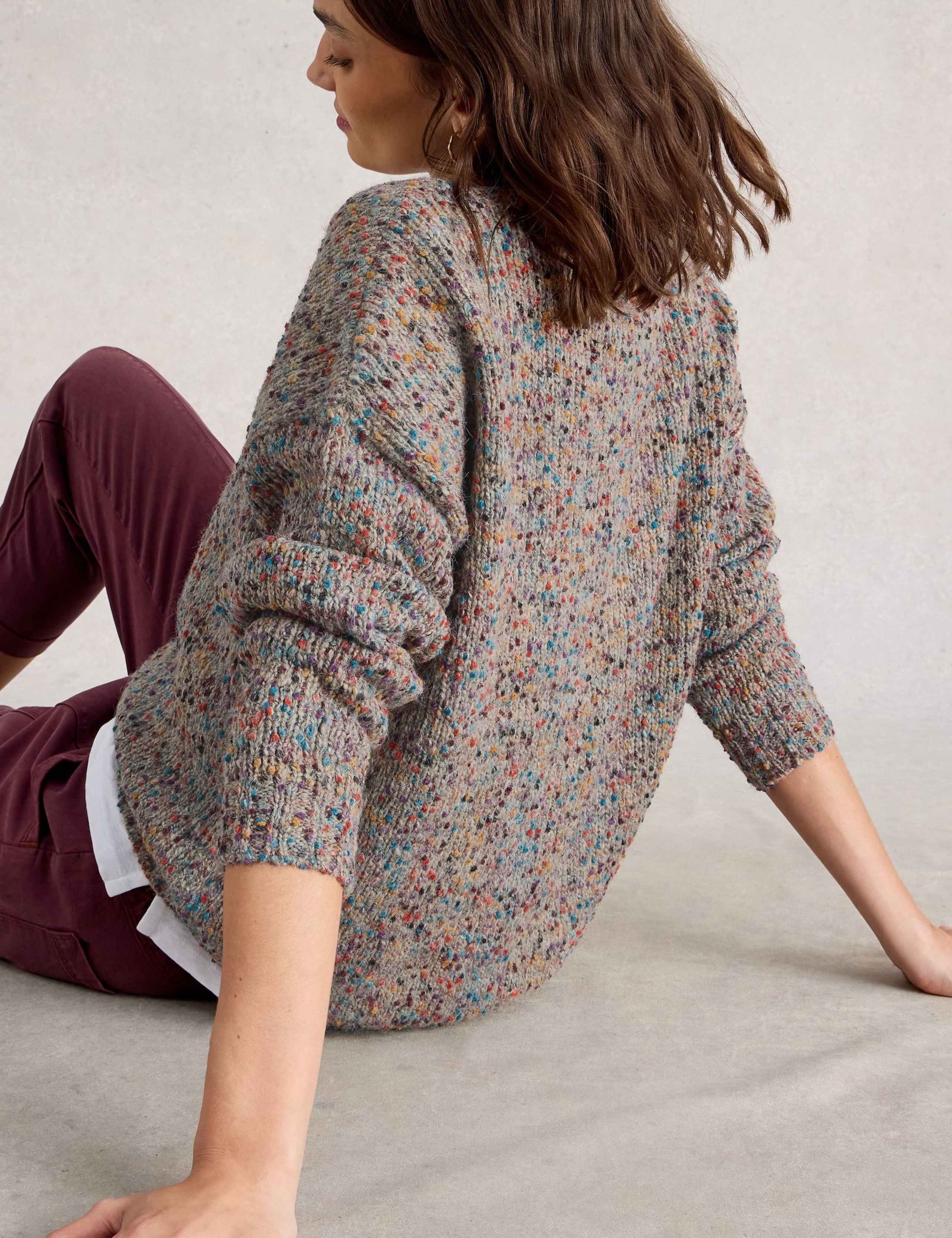 V-Neck Textured Jumper with Wool 4 of 6