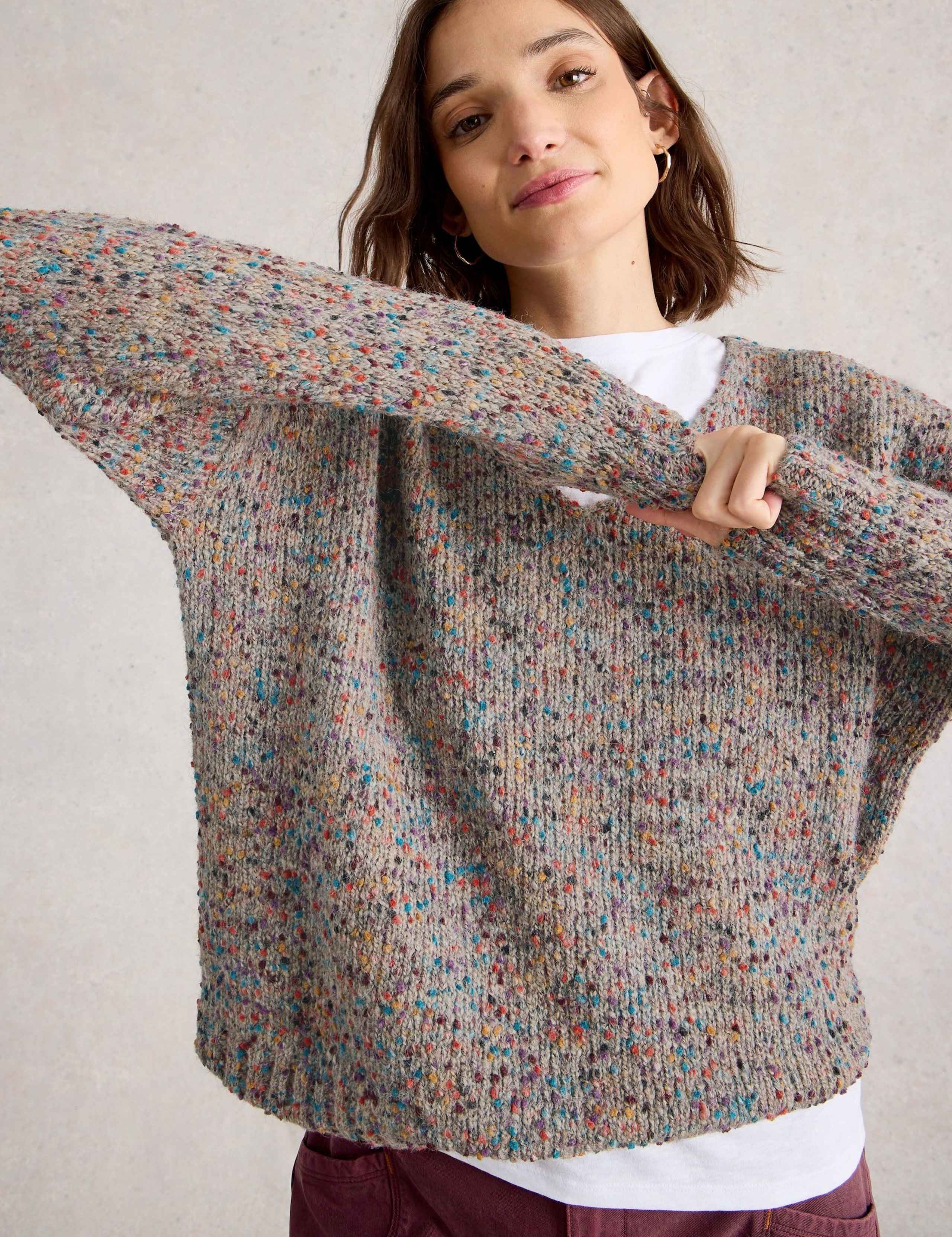 V-Neck Textured Jumper with Wool 5 of 6