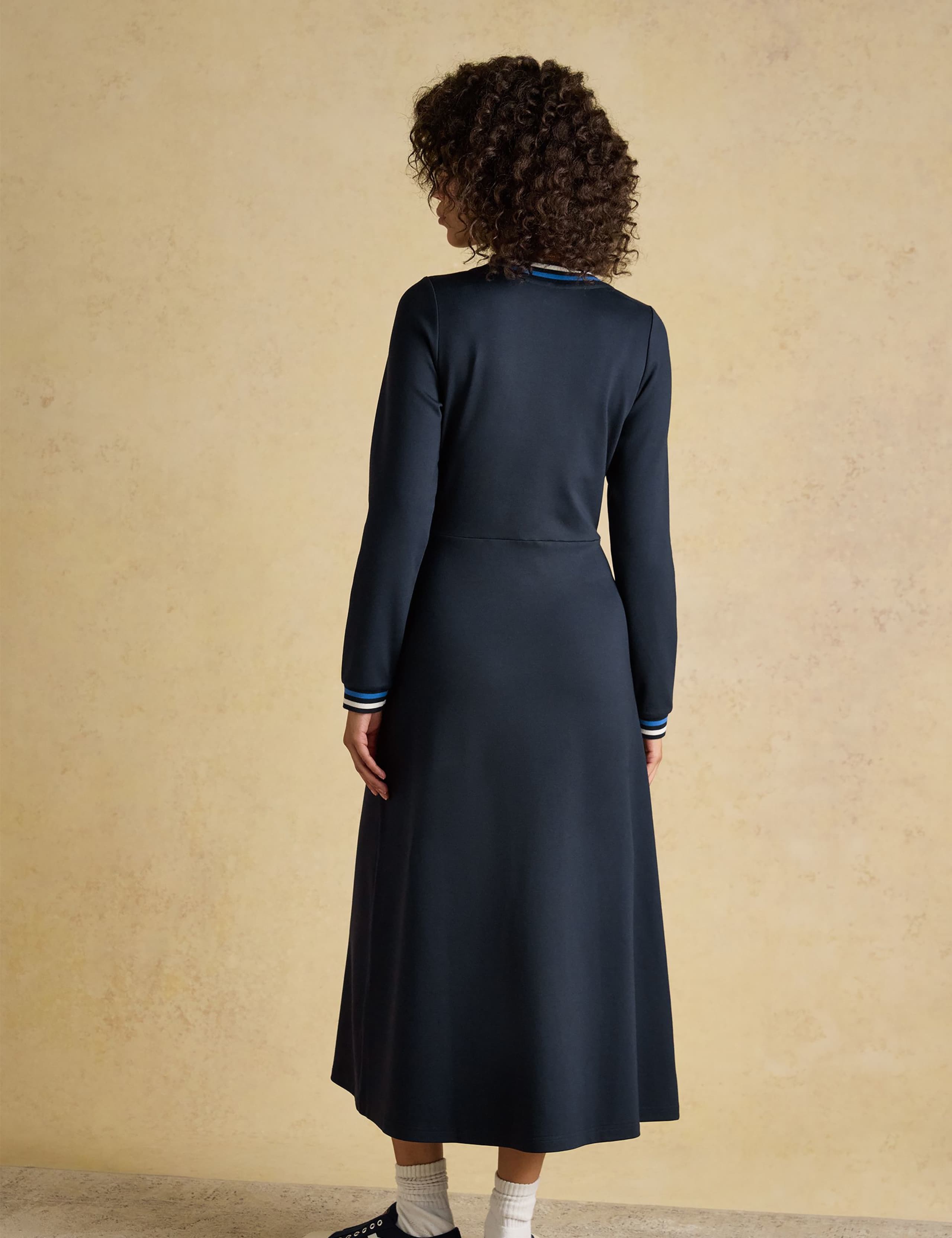 Jersey V-Neck Midi Wrap Waisted Dress 4 of 7