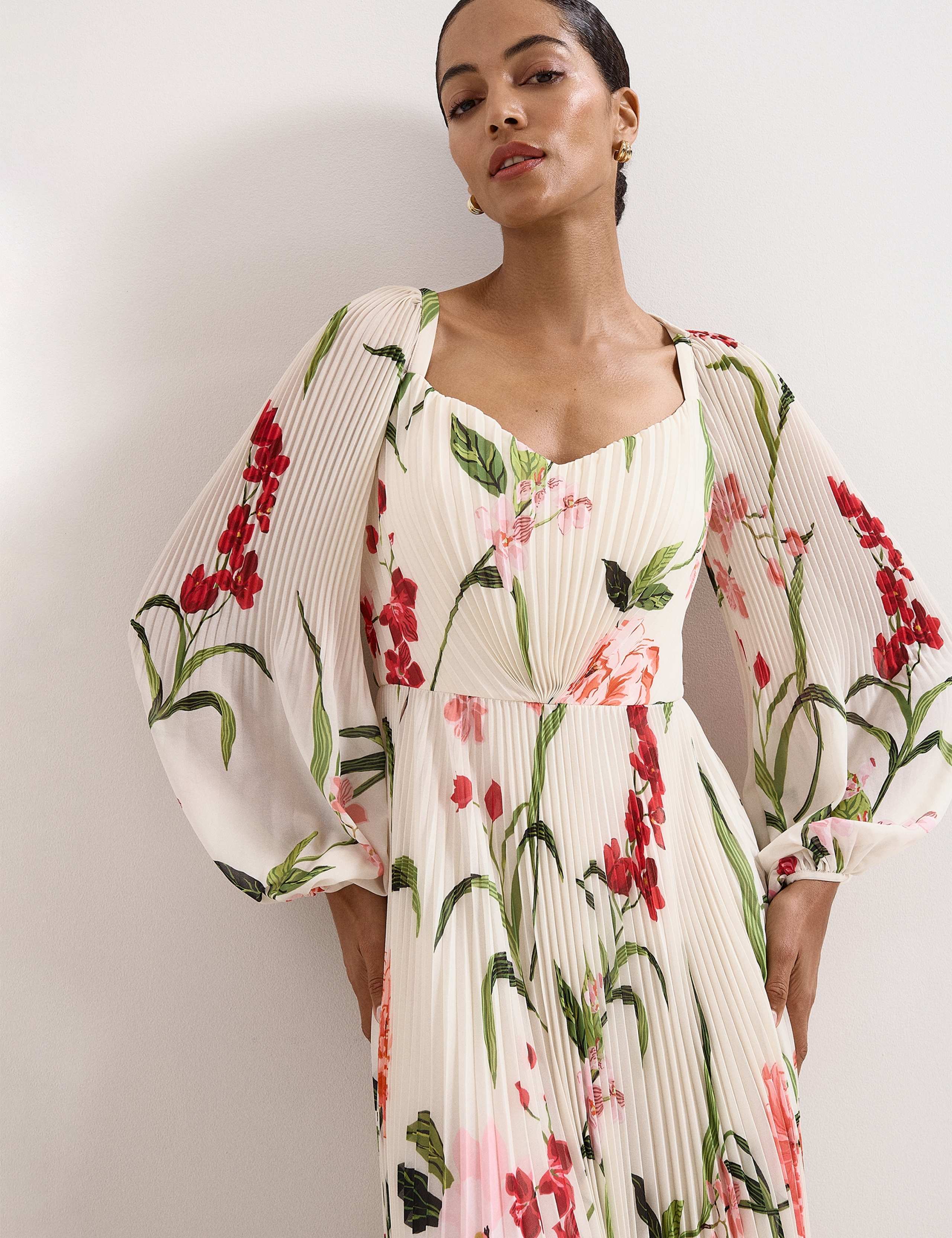 Floral Pleated Sweetheart Neckline Maxi Dress 8 of 8