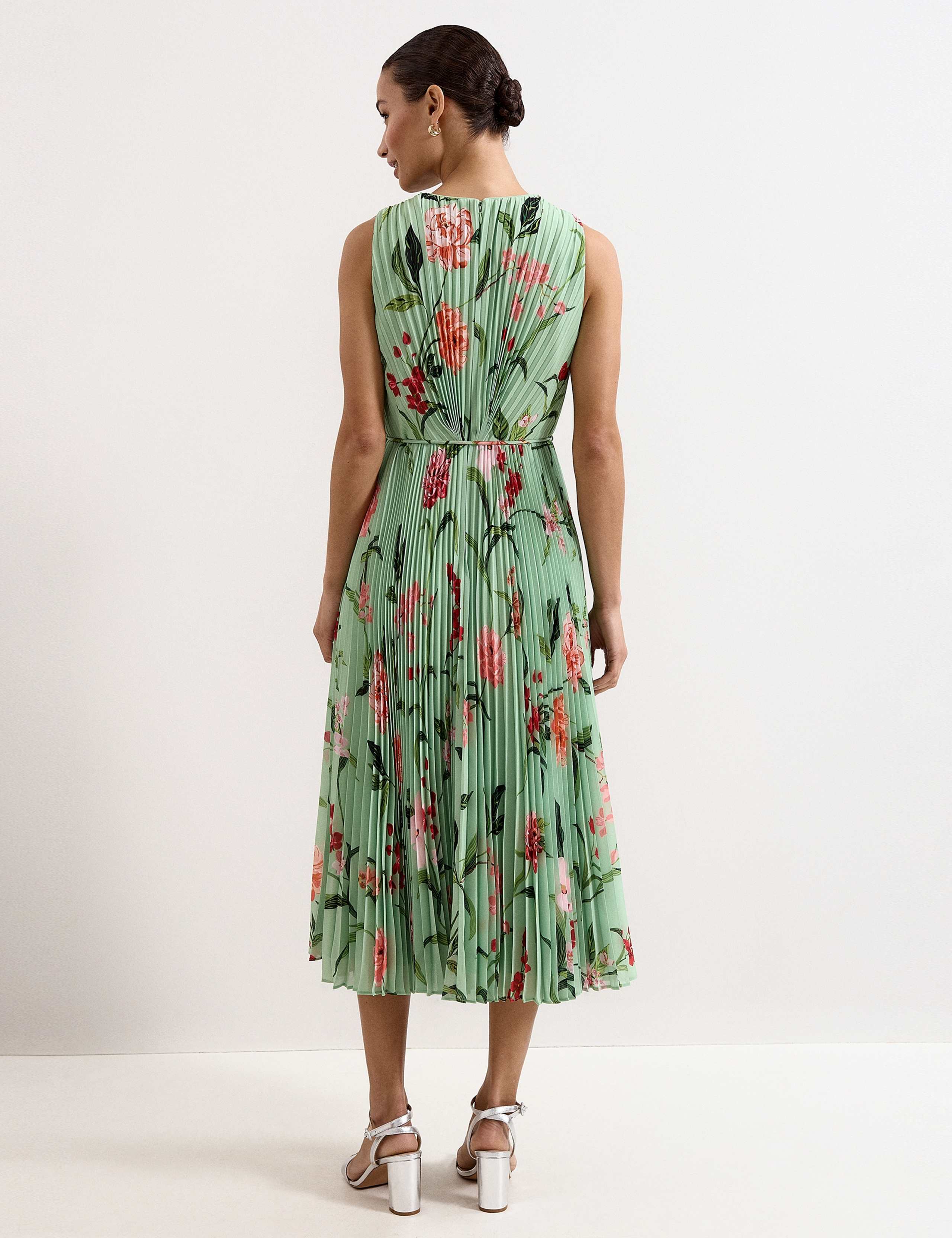 Floral Pleated V-Neck Midi Skater Dress 3 of 7