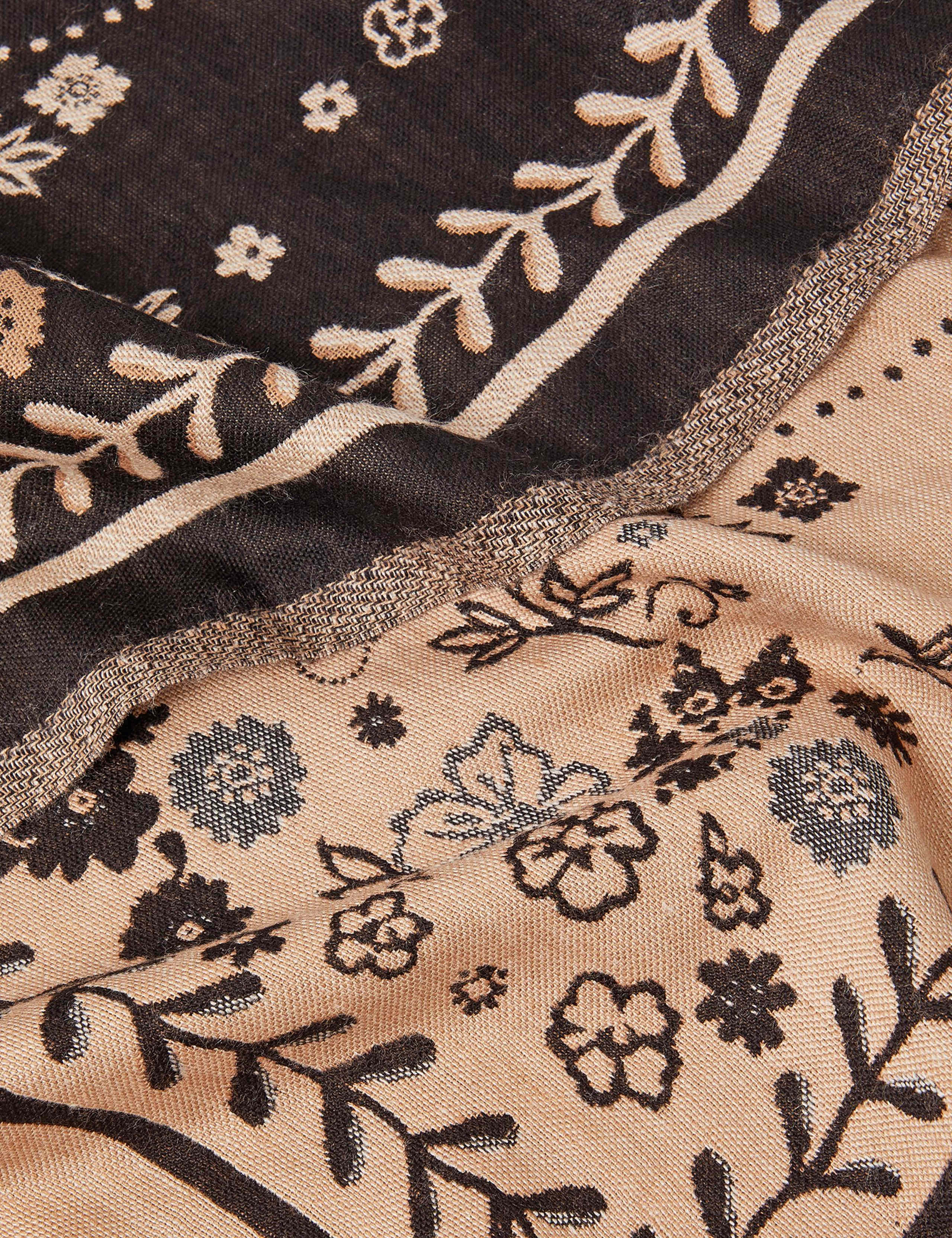 Woven Printed Frayed Scarf 3 of 3
