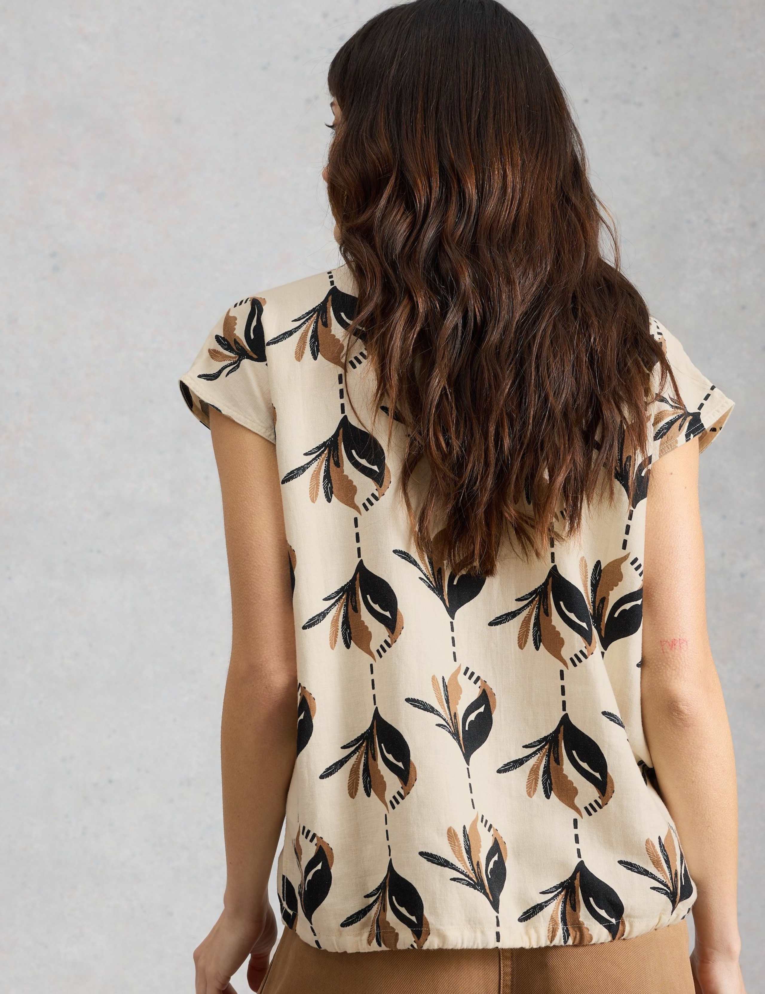 Linen Rich Printed Notch Neck Tie Detail Top 4 of 5