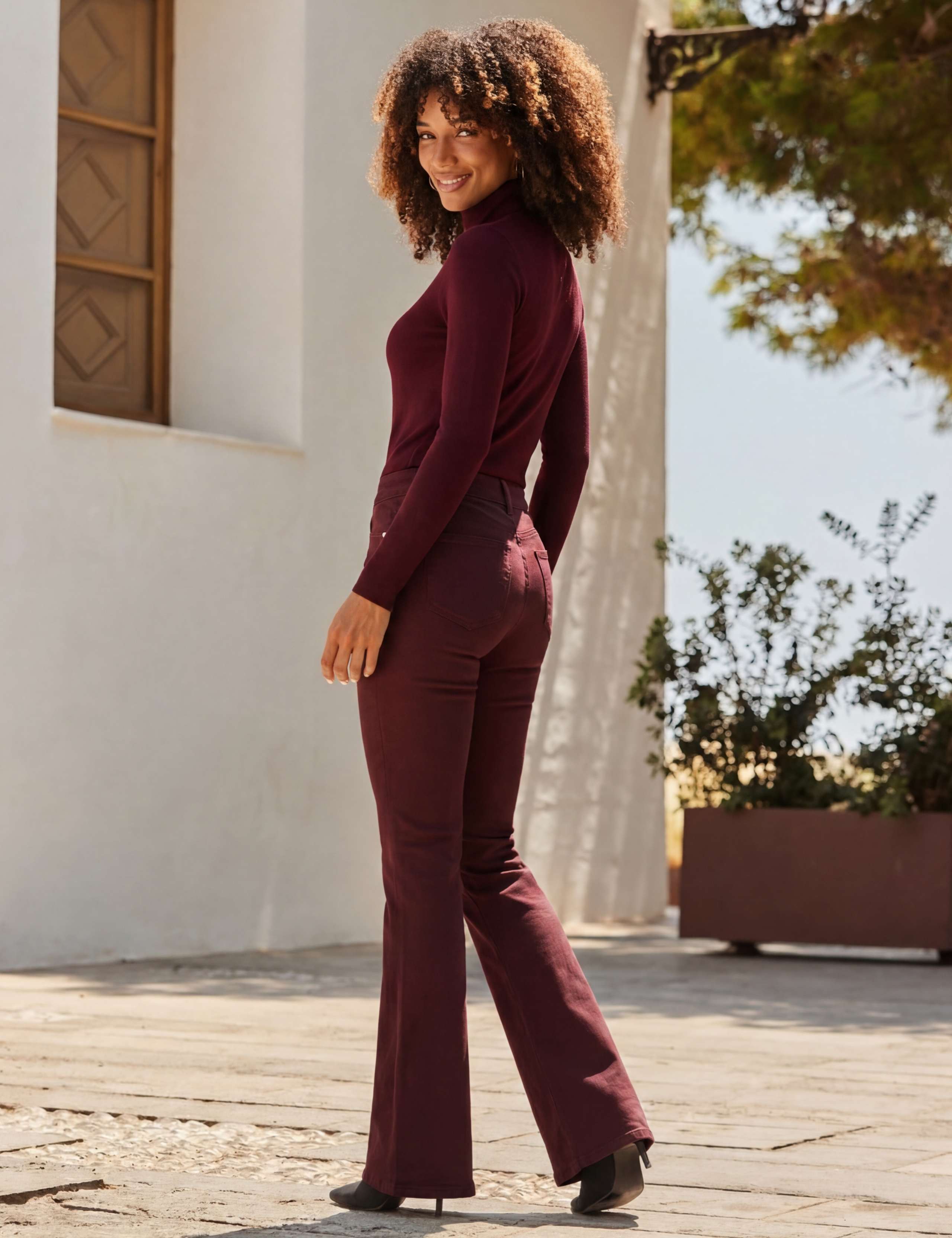 High Waisted Flared Jeans 3 of 4