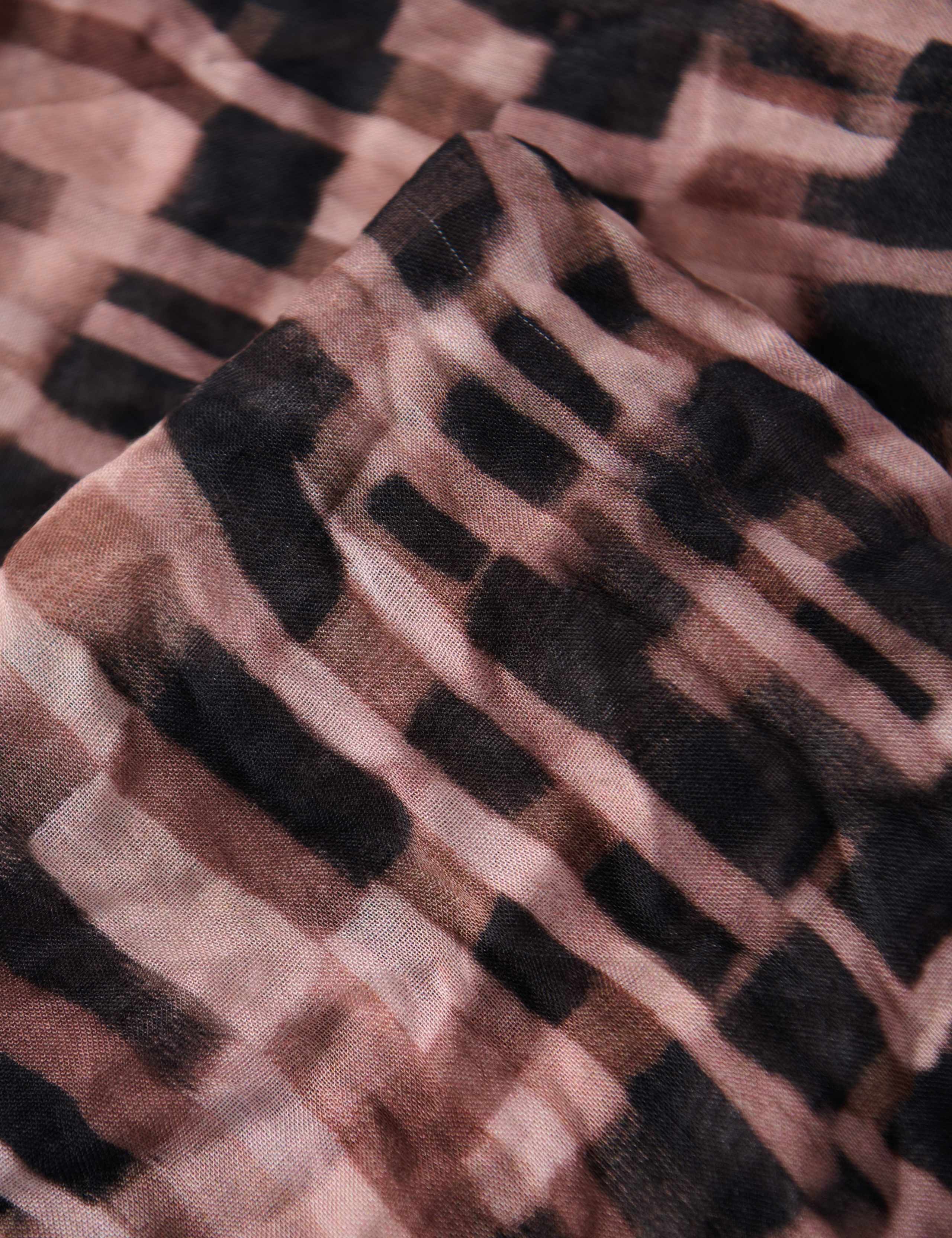 Printed Scarf 2 of 3