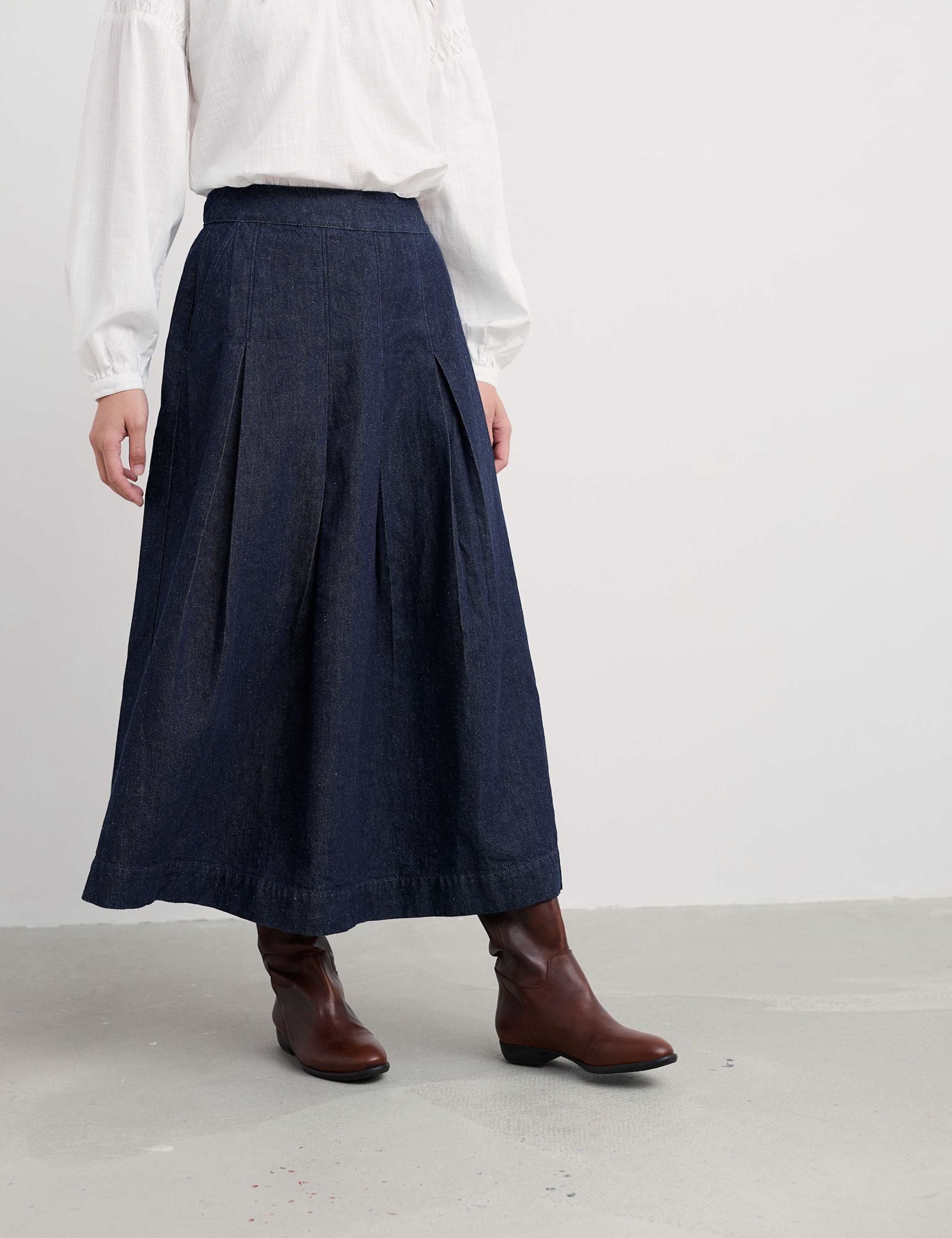 Denim A-Line Midi Skirt with Linen 3 of 5