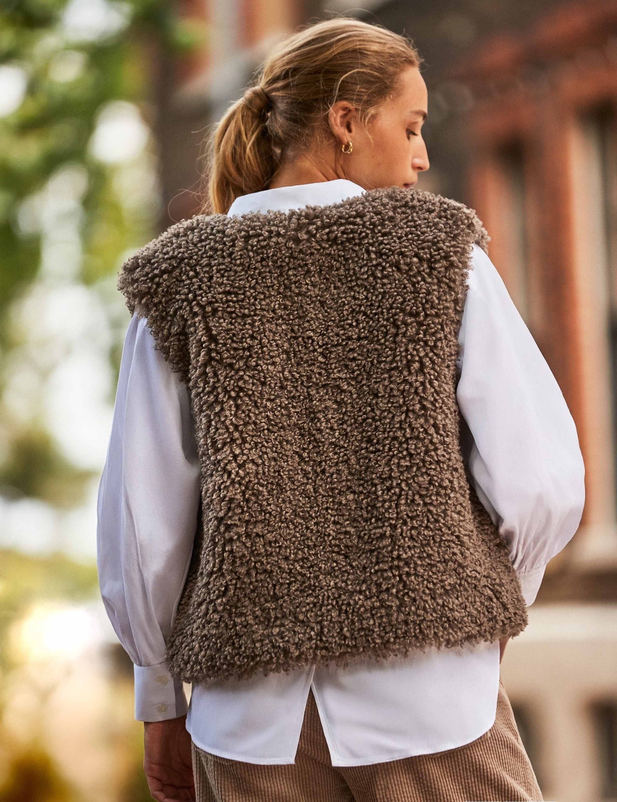 Faux Fur Gilet 2 of 4