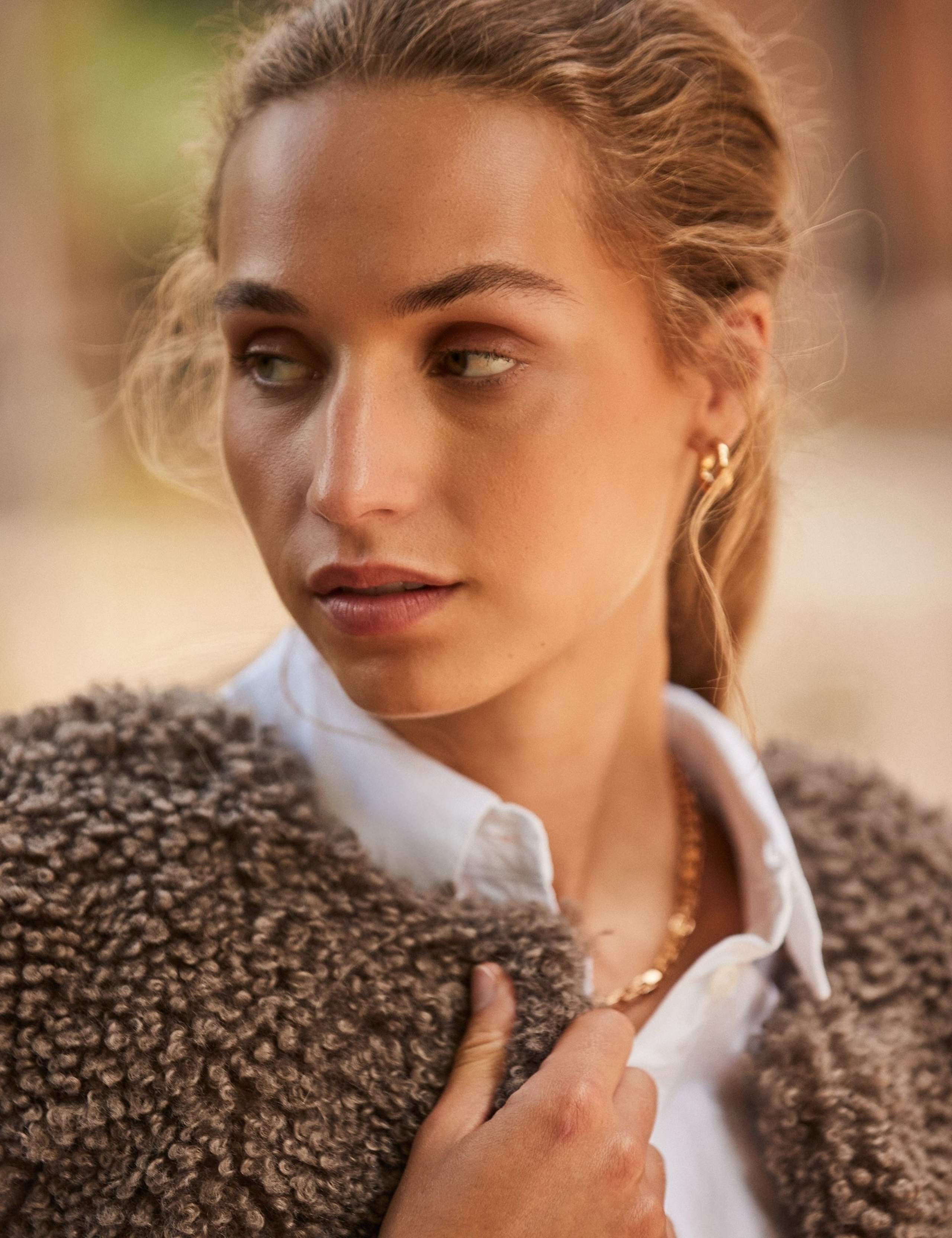 Faux Fur Gilet 3 of 4