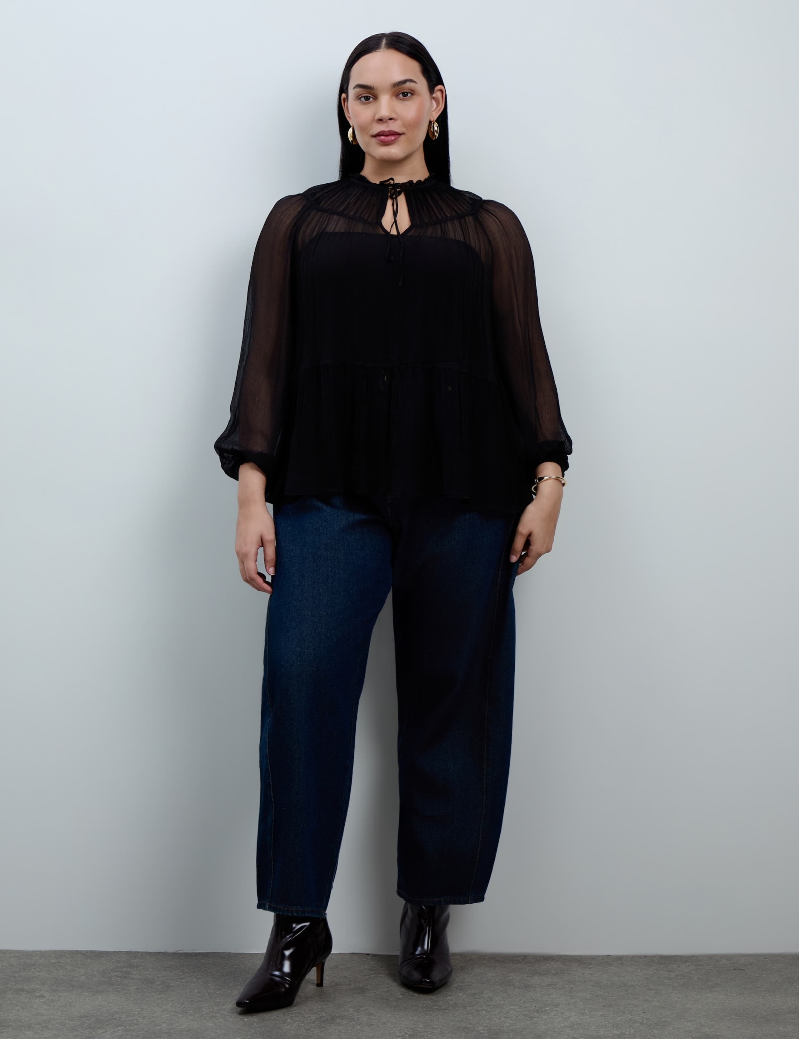 Curve Notch Neck Blouse 4 of 7