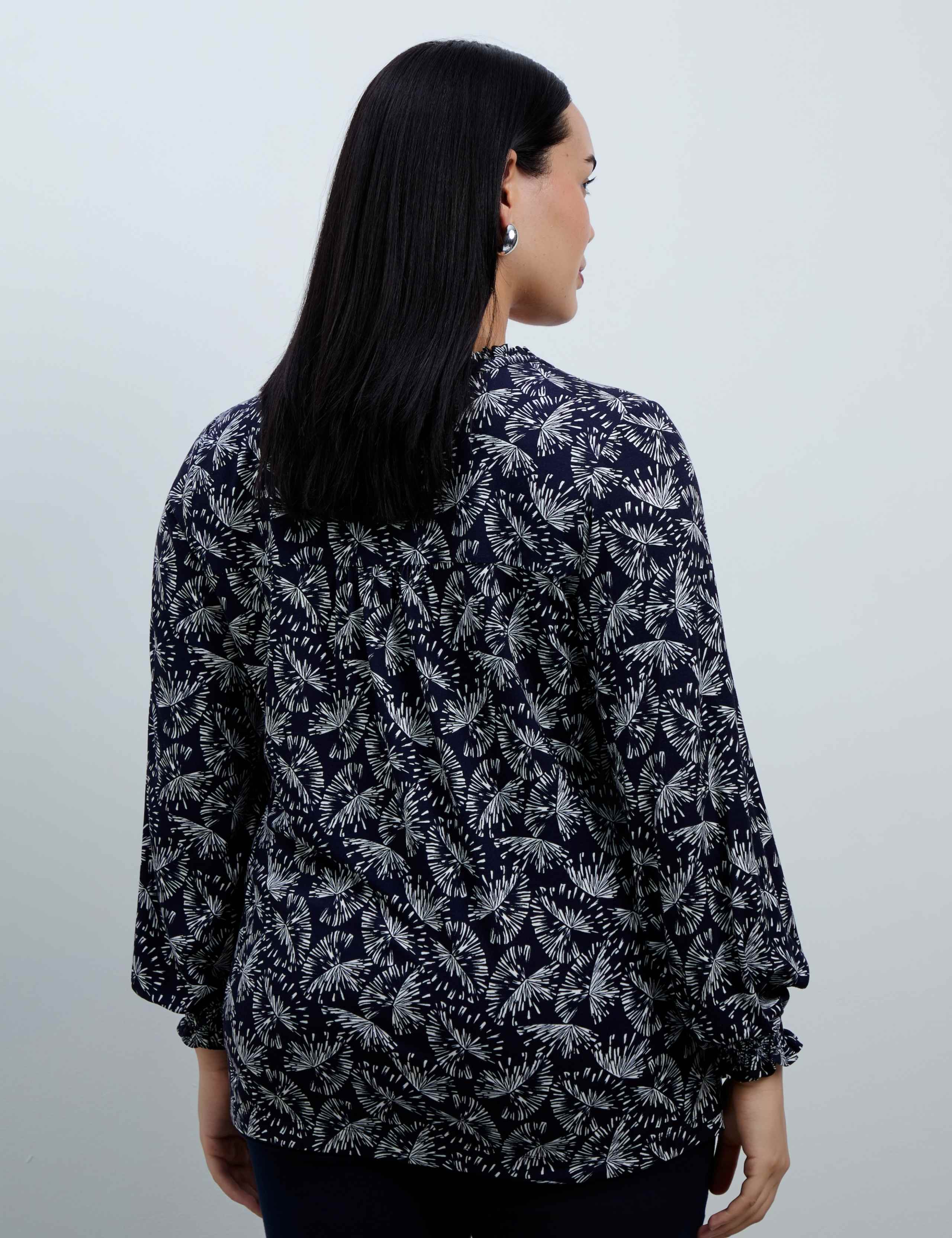 Printed Notch Neck Blouse 4 of 4