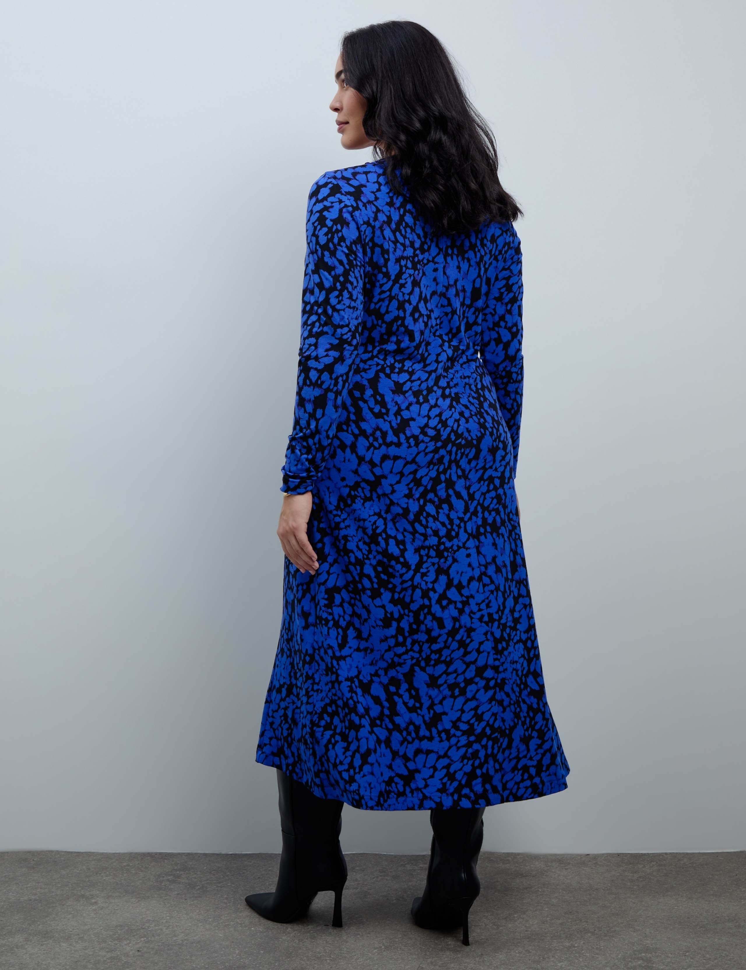 Curve Jersey Abstract Print Midaxi Dress 4 of 5