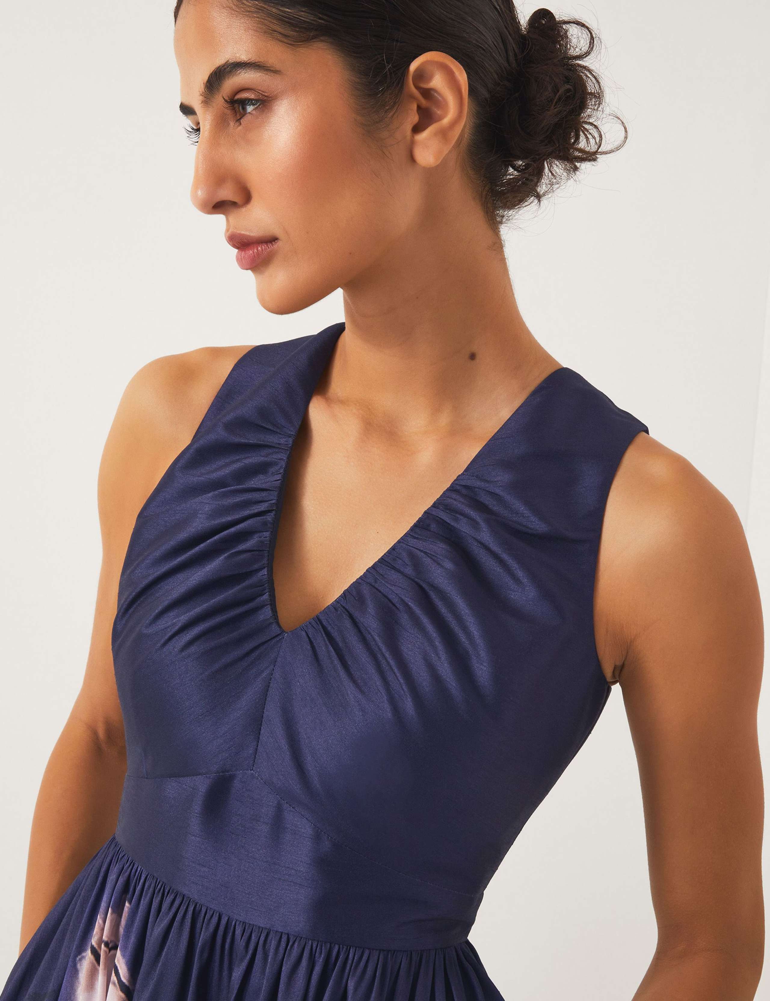 Satin Floral V-Neck Ruched Midi Skater Dress 4 of 5