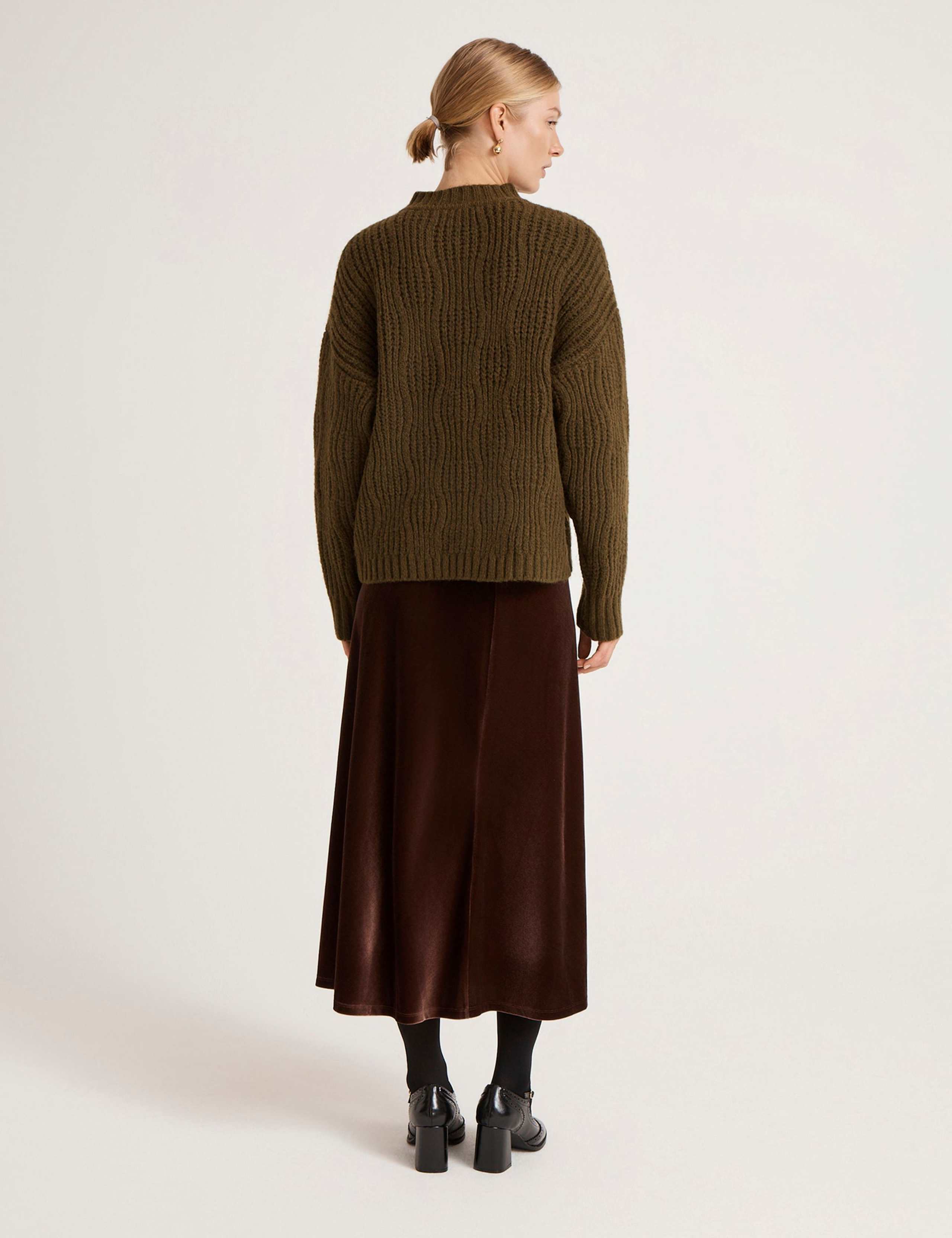 Ribbed Crew Neck Button Front Cardigan 3 of 4