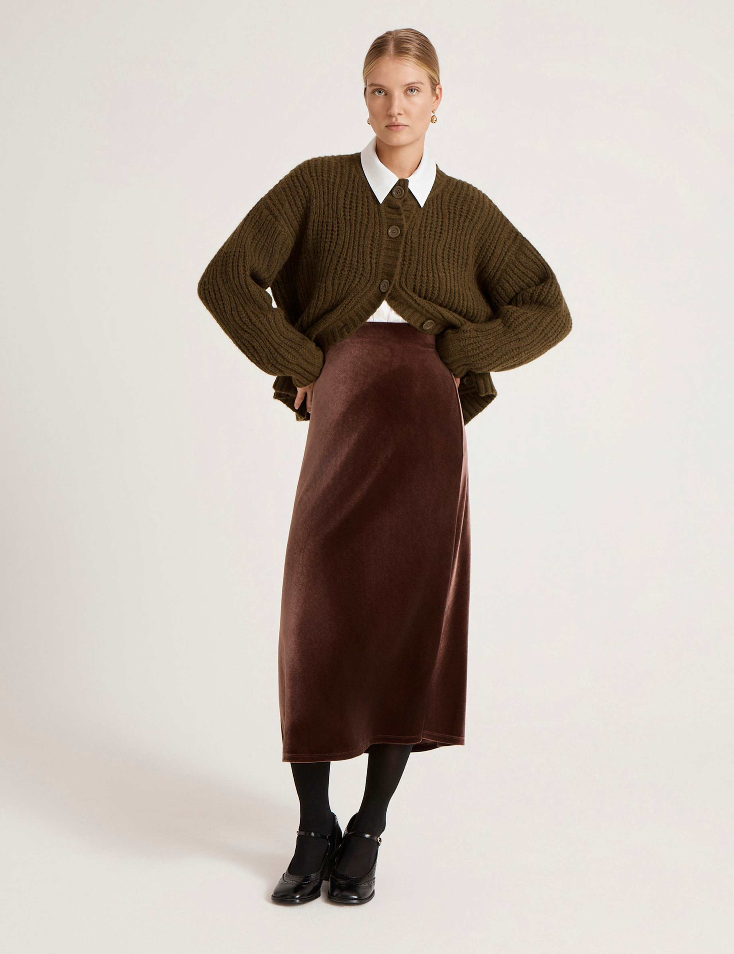 Ribbed Crew Neck Button Front Cardigan 4 of 4