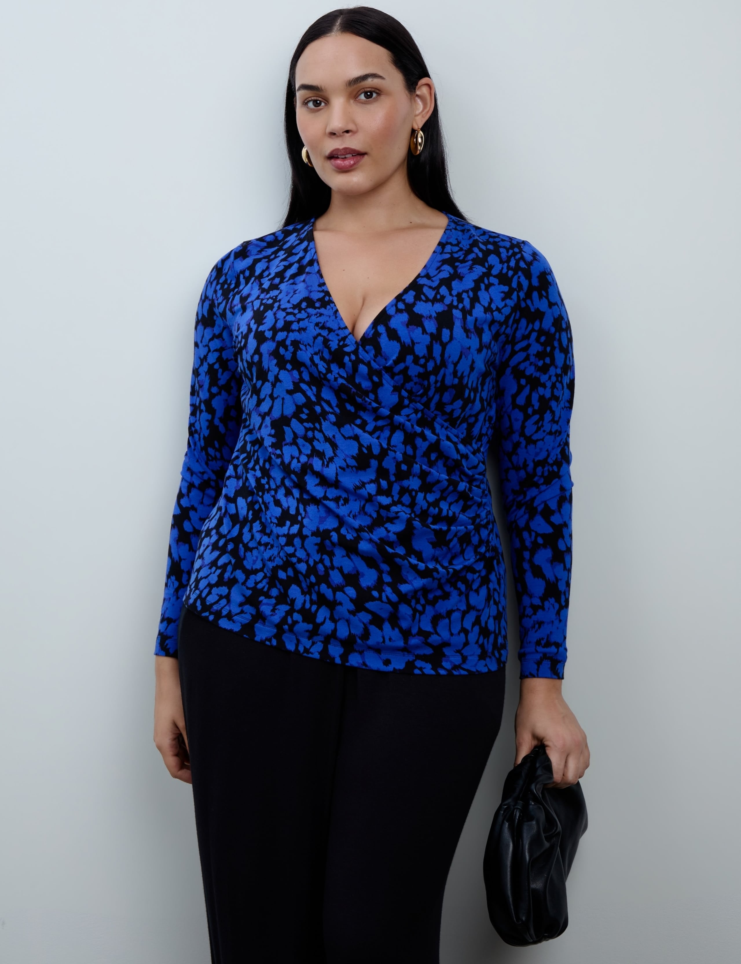 Curve Jersey Printed V-Neck Wrap Blouse 2 of 5