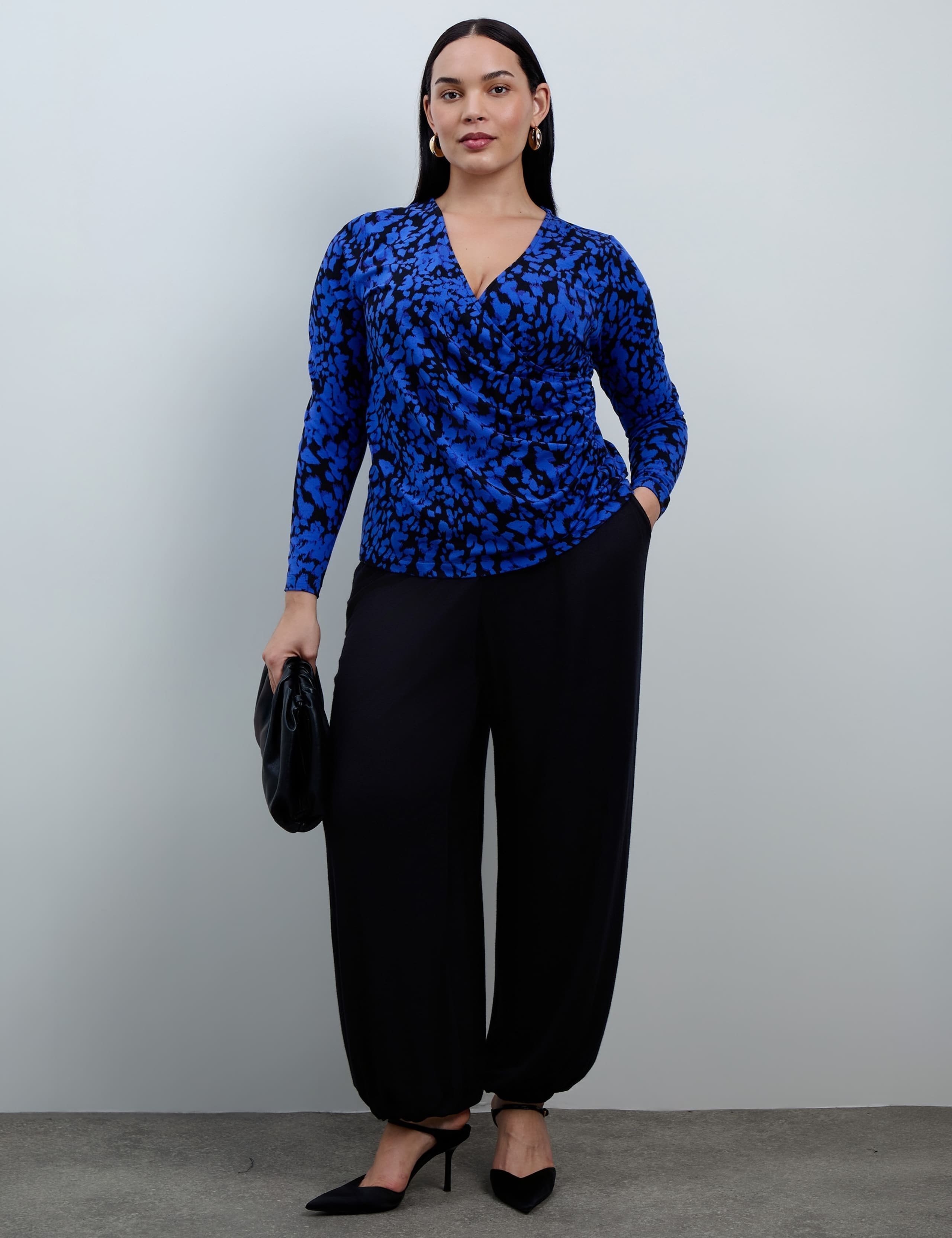 Curve Jersey Printed V-Neck Wrap Blouse 4 of 5