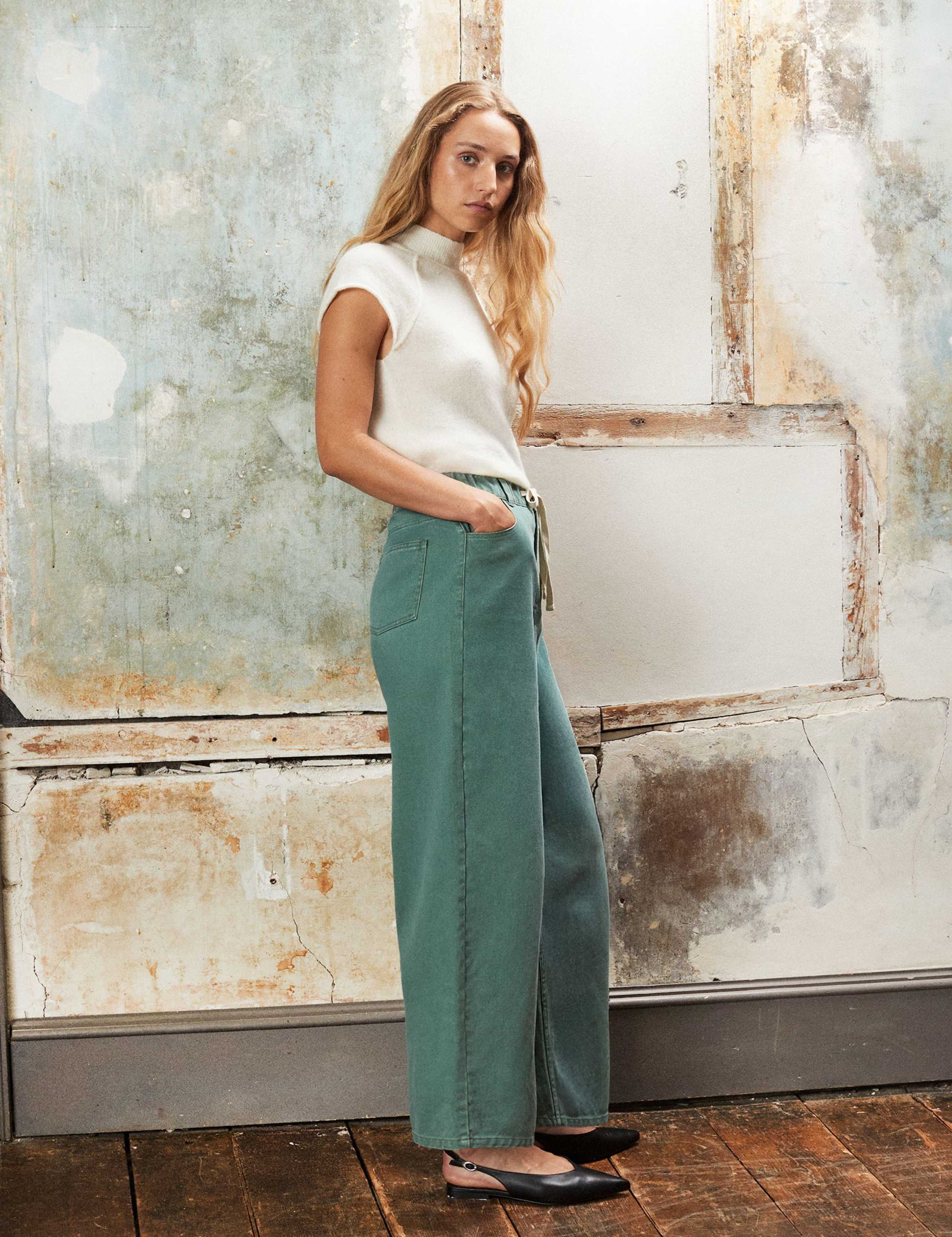 Drawstring Elasticated Waist Barrel Leg Jeans 2 of 6