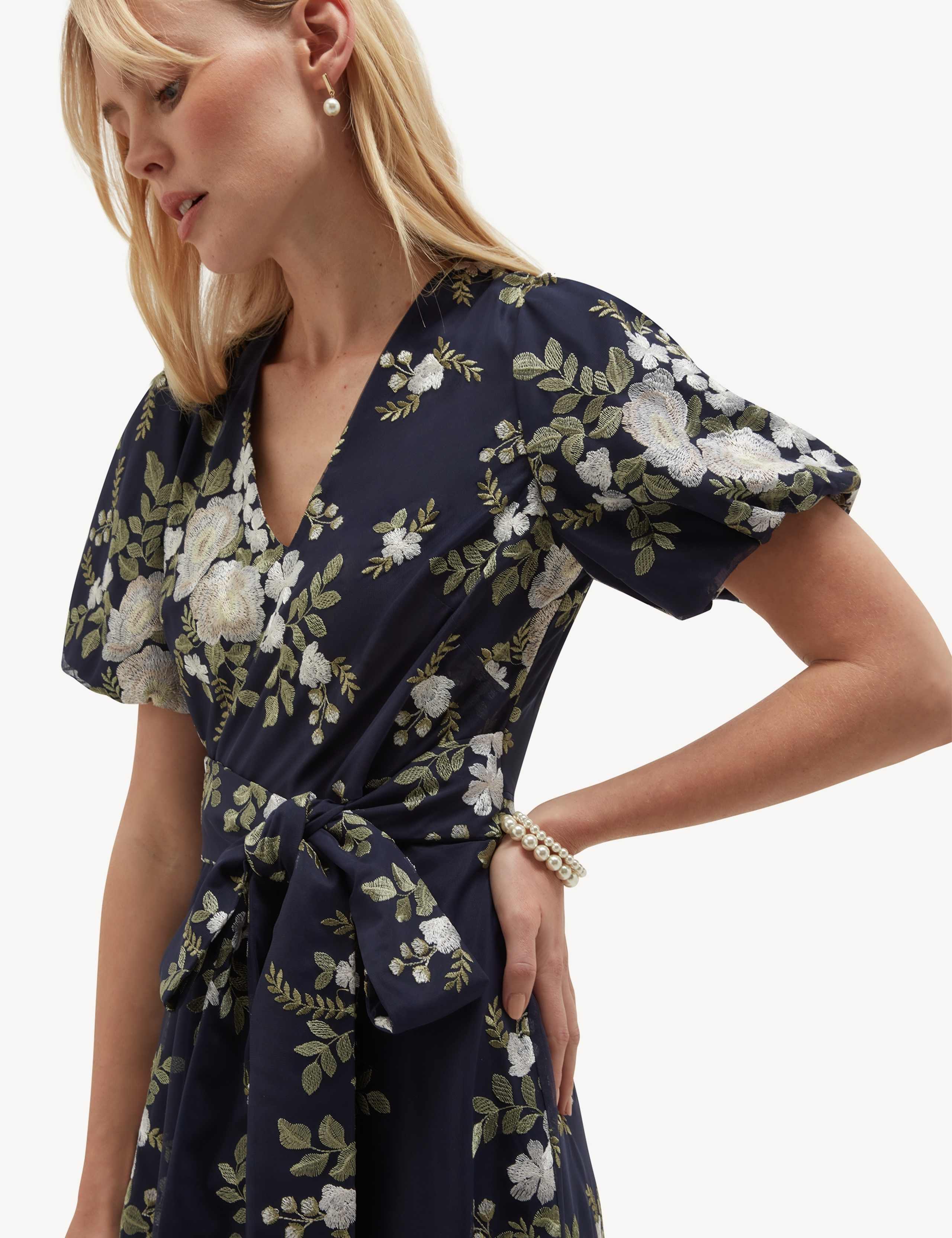 Embroidered Floral V-Neck Midi Skater Dress 5 of 6