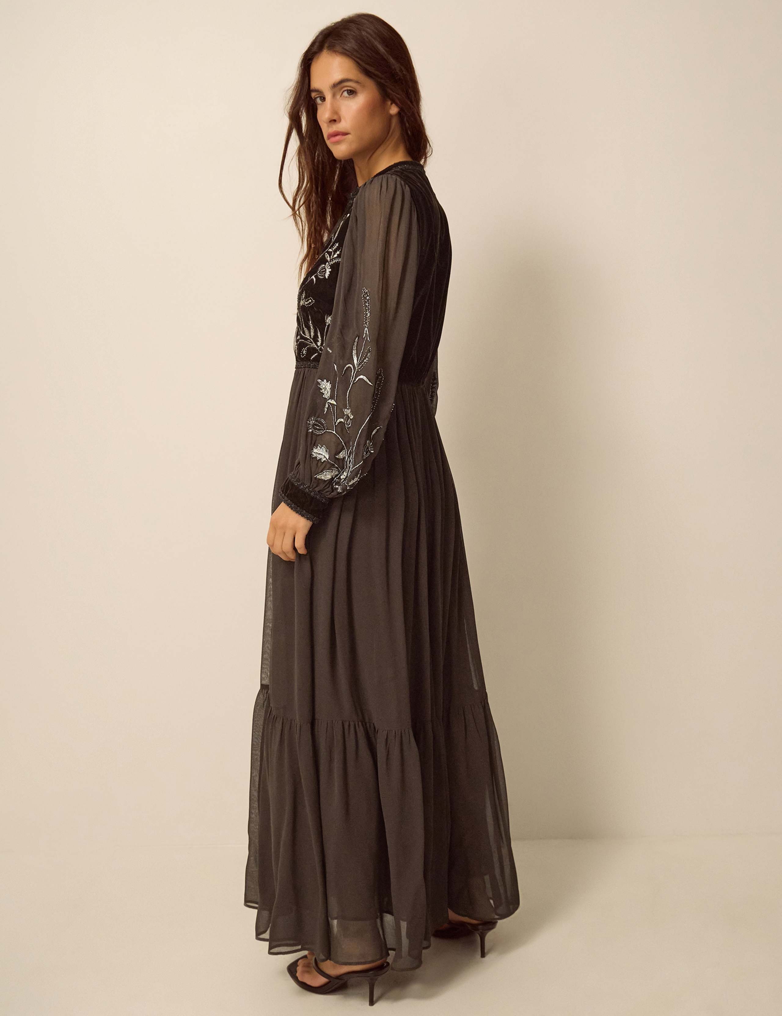 Embellished V-Neck Maxi Tea Dress 3 of 5