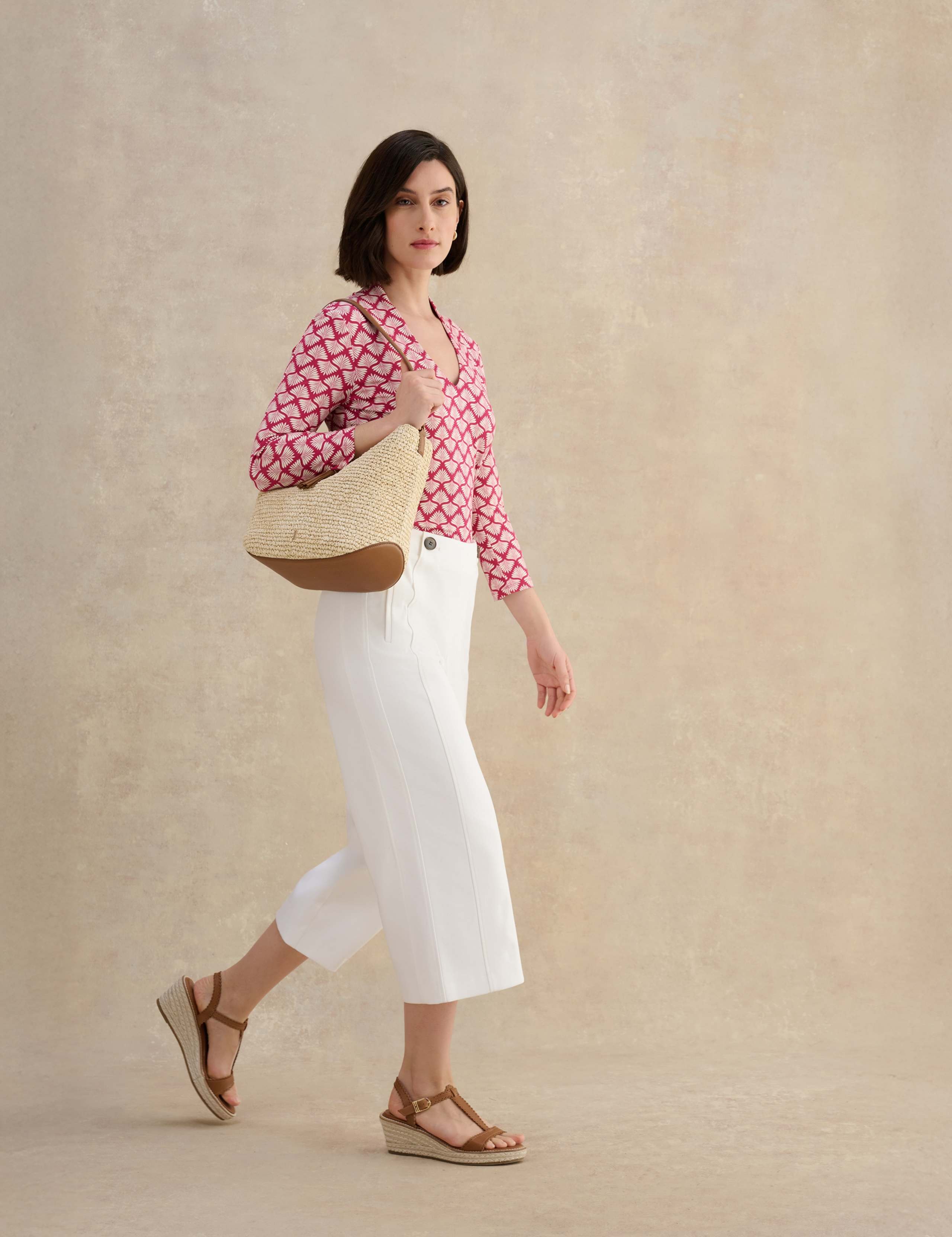 Jersey Printed V-Neck Top 3 of 6