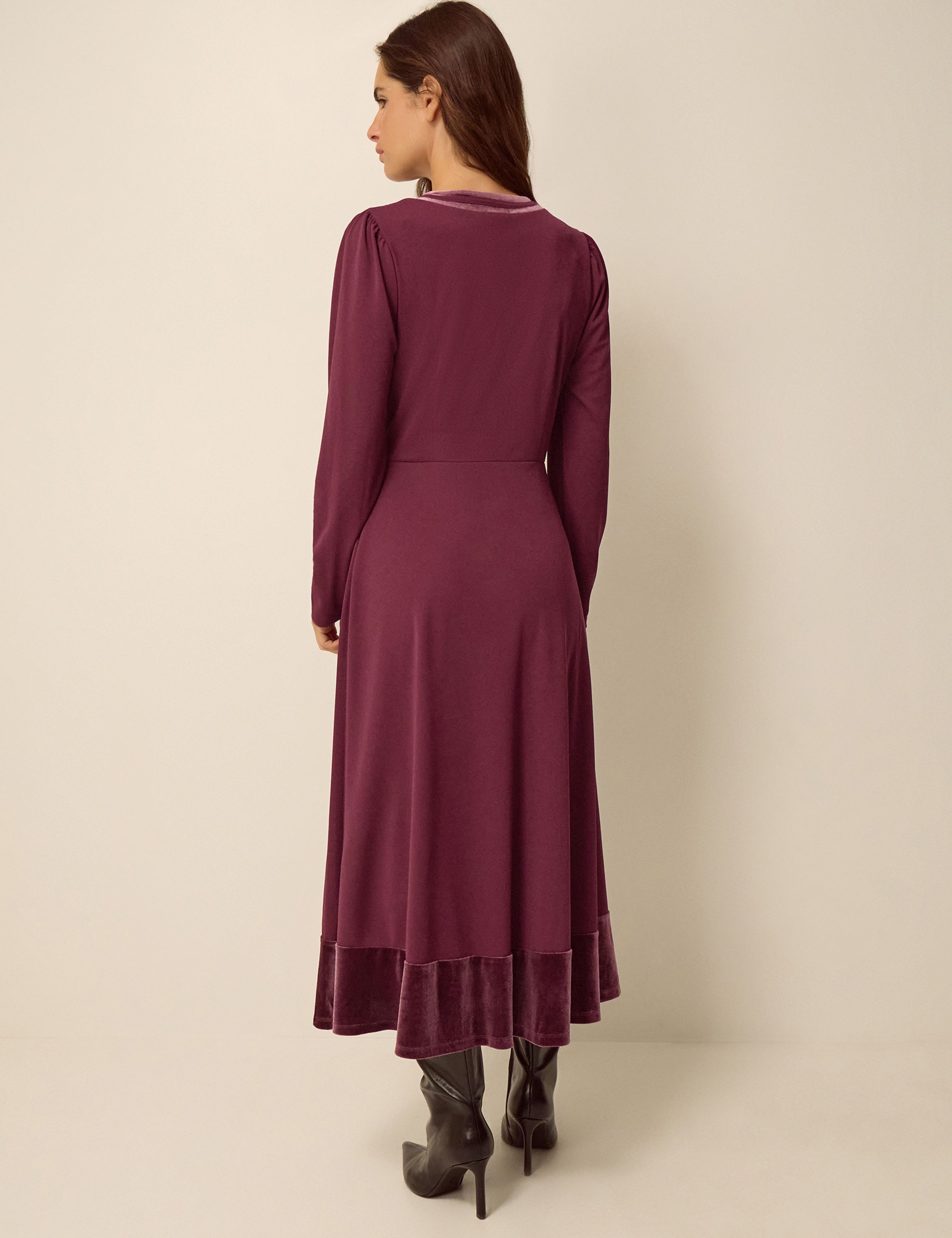 Jersey V-Neck Midi Skater Dress 4 of 4