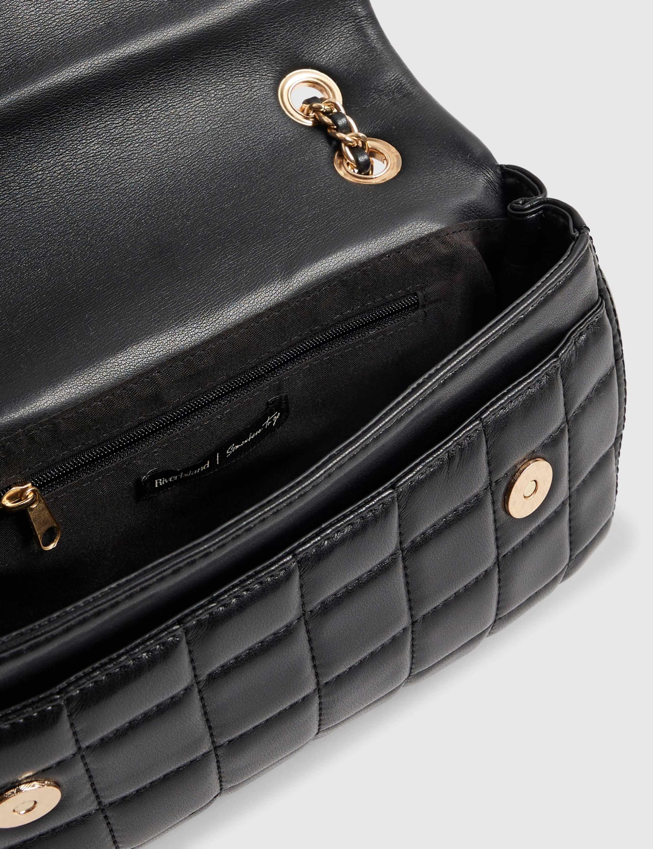 Quilted Chain Strap Shoulder Bag 3 of 4