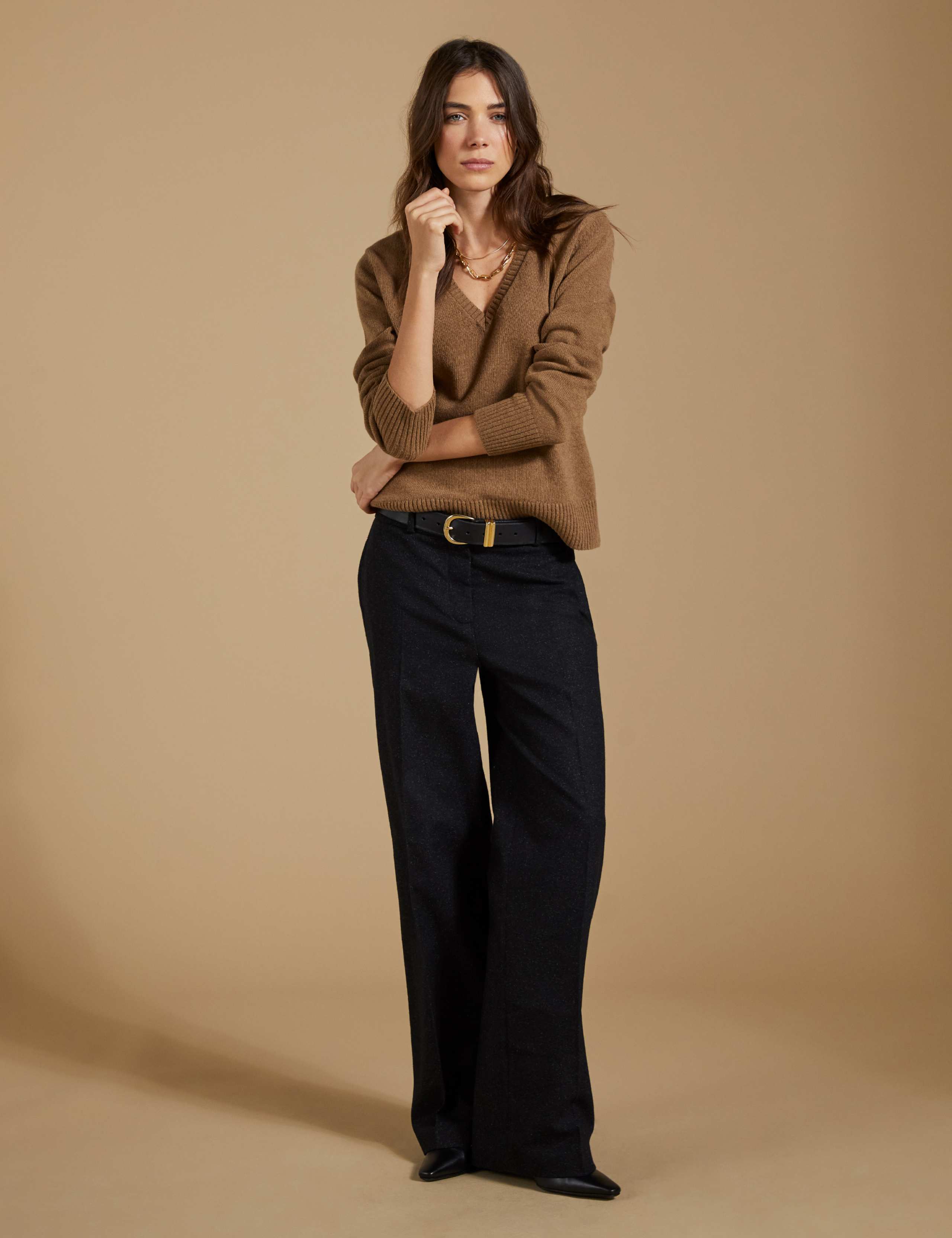 Merino Wool Blend V-Neck Jumper 2 of 4