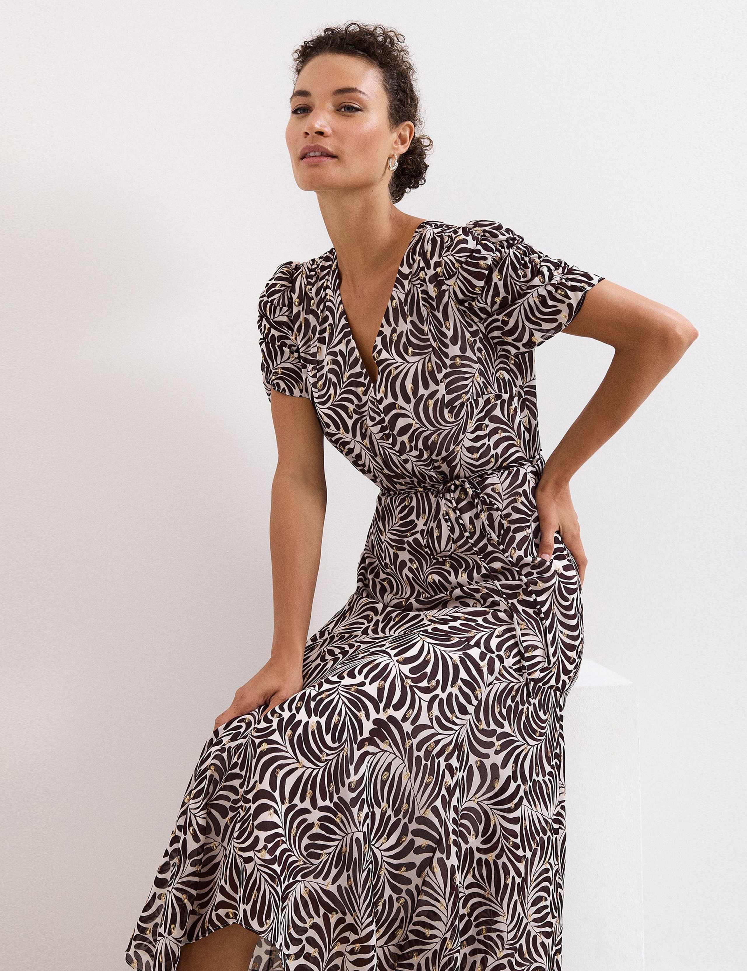 Printed V-Neck Midaxi Waisted Dress 8 of 8