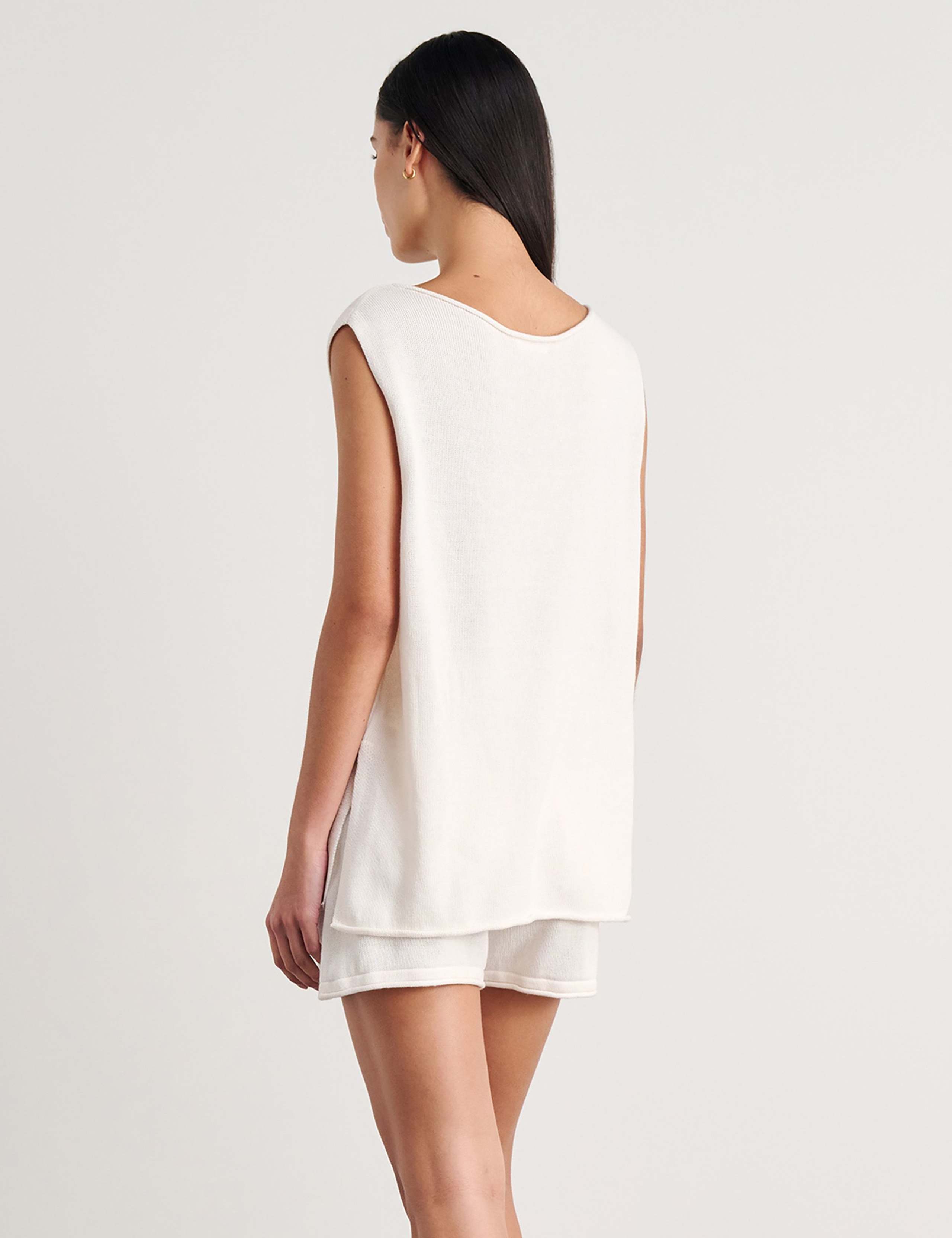 Linen Rich Relaxed Knitted T-Shirt 2 of 5