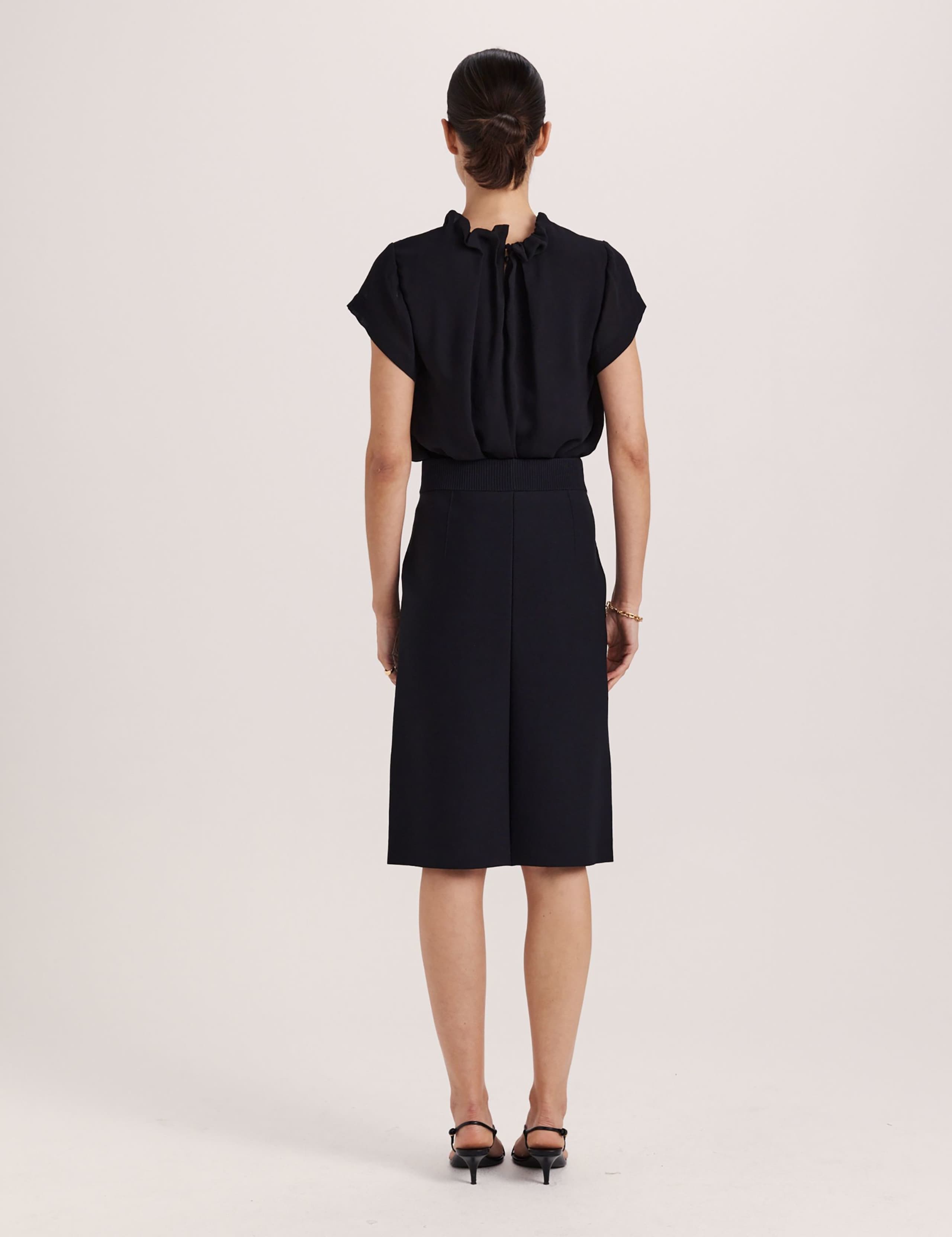 Knitted Knee Length Skirt 6 of 8