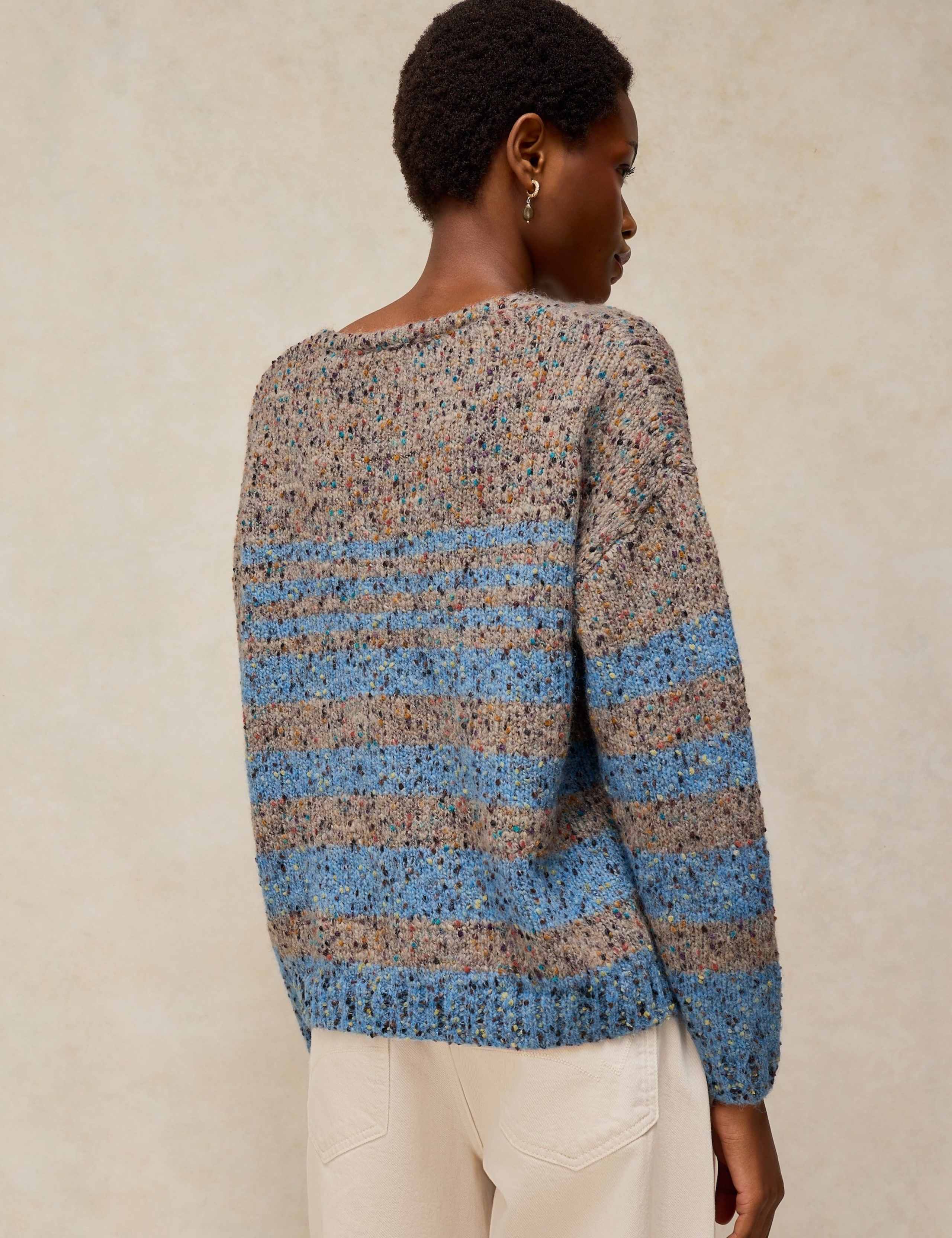 Textured Striped V-Neck Jumper with Wool 4 of 6