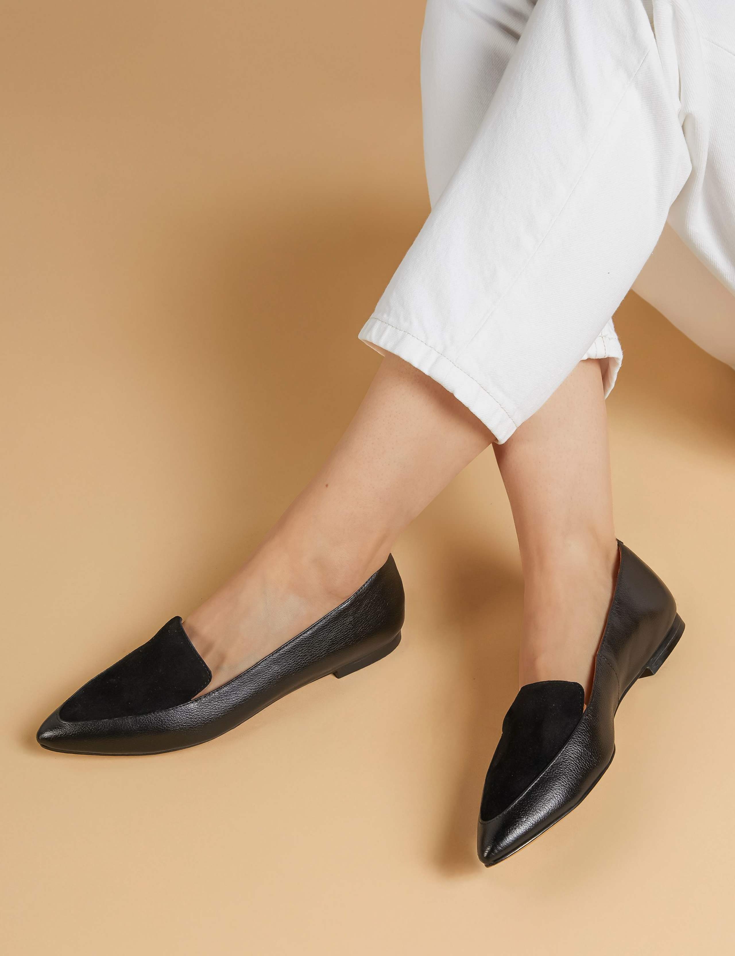 Leather Slip On Flat Pointed Pumps 2 of 6