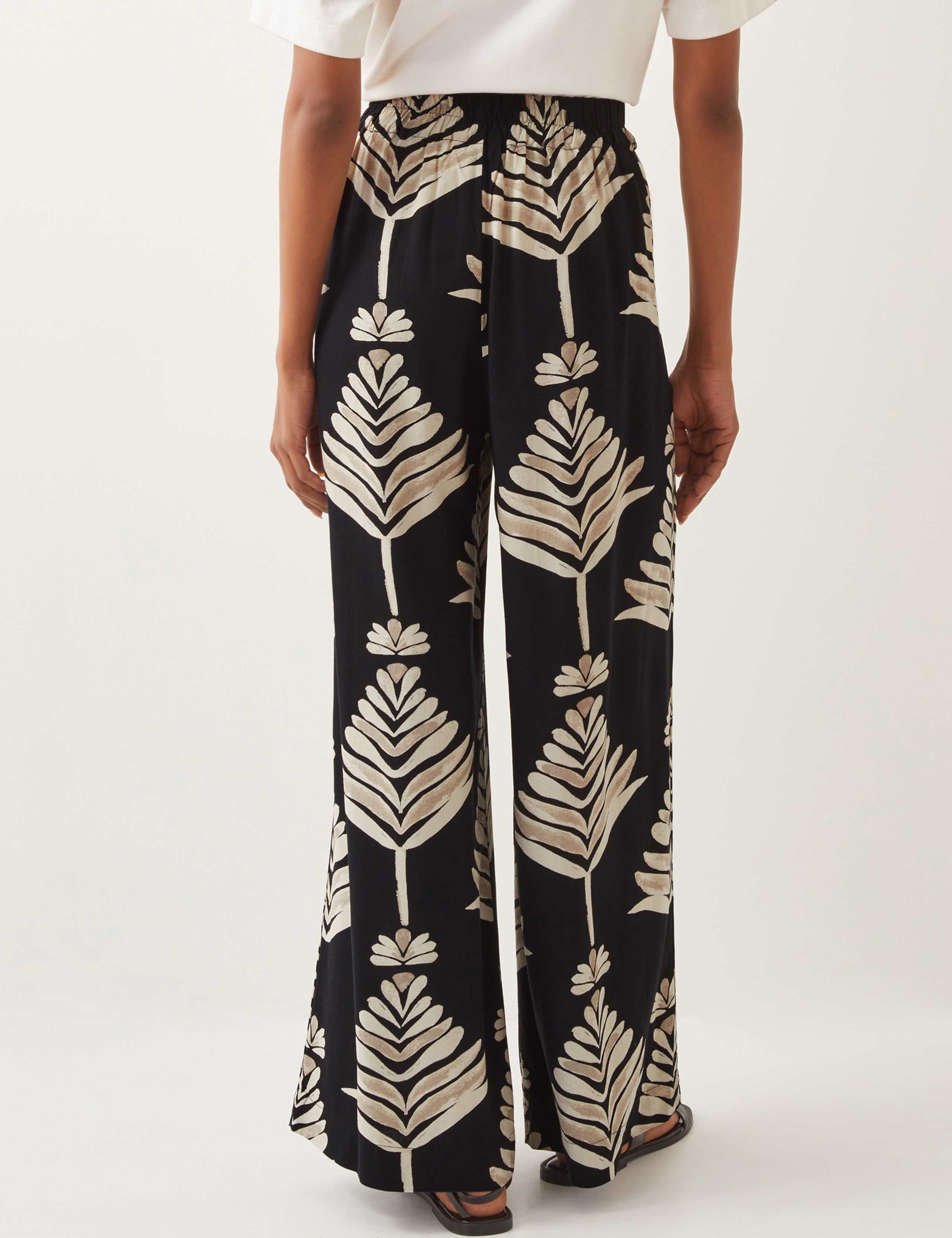 Leaf Print Wide Leg Trousers with Linen 3 of 4