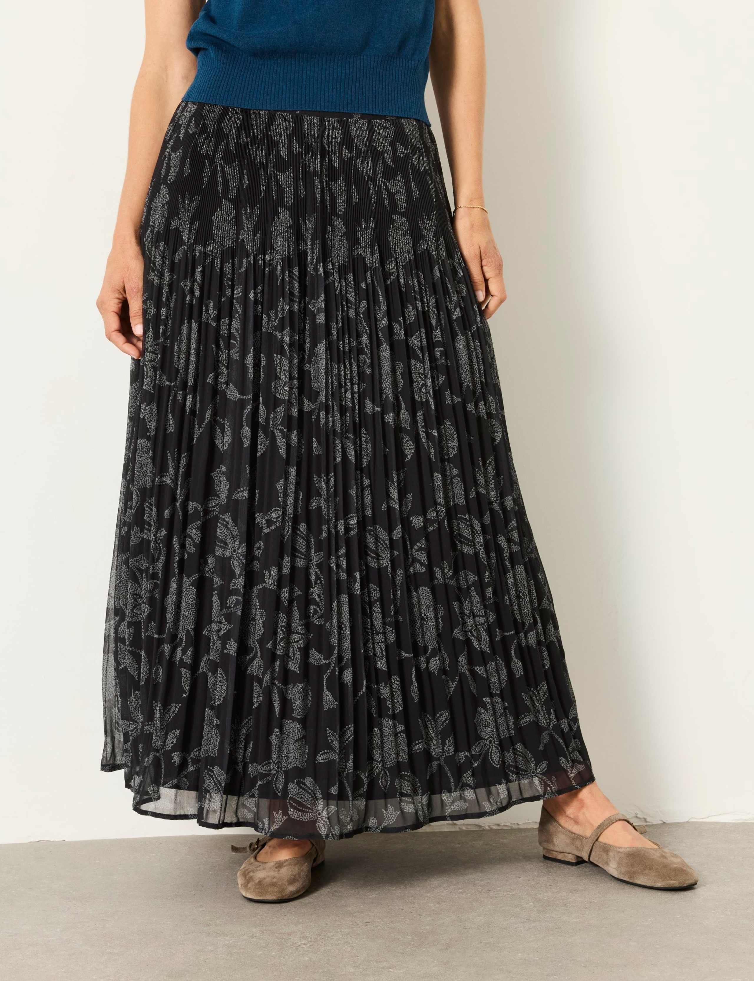 Floral Pleated Maxi Skirt 5 of 6