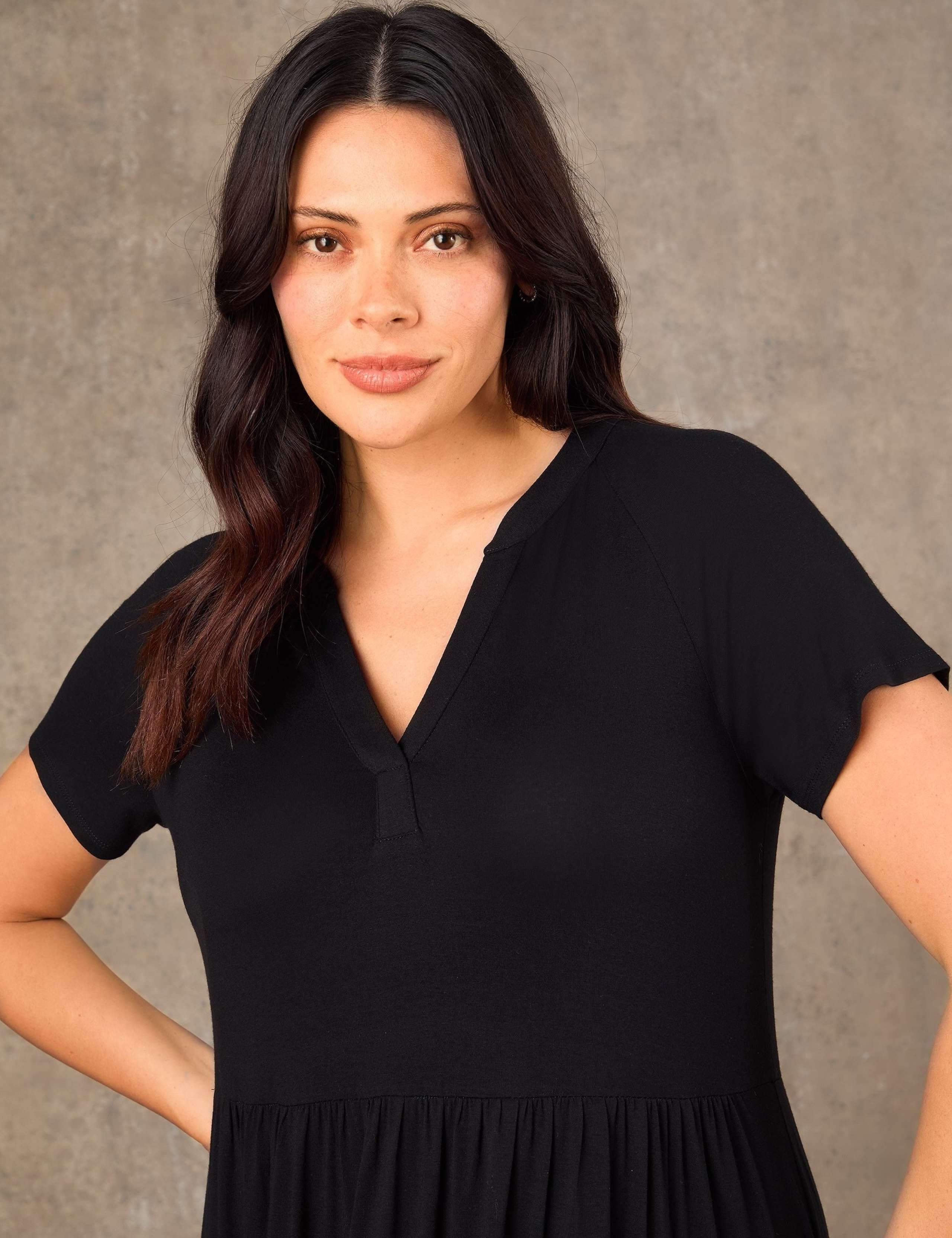 Jersey V-Neck Maxi Tiered Dress 4 of 4