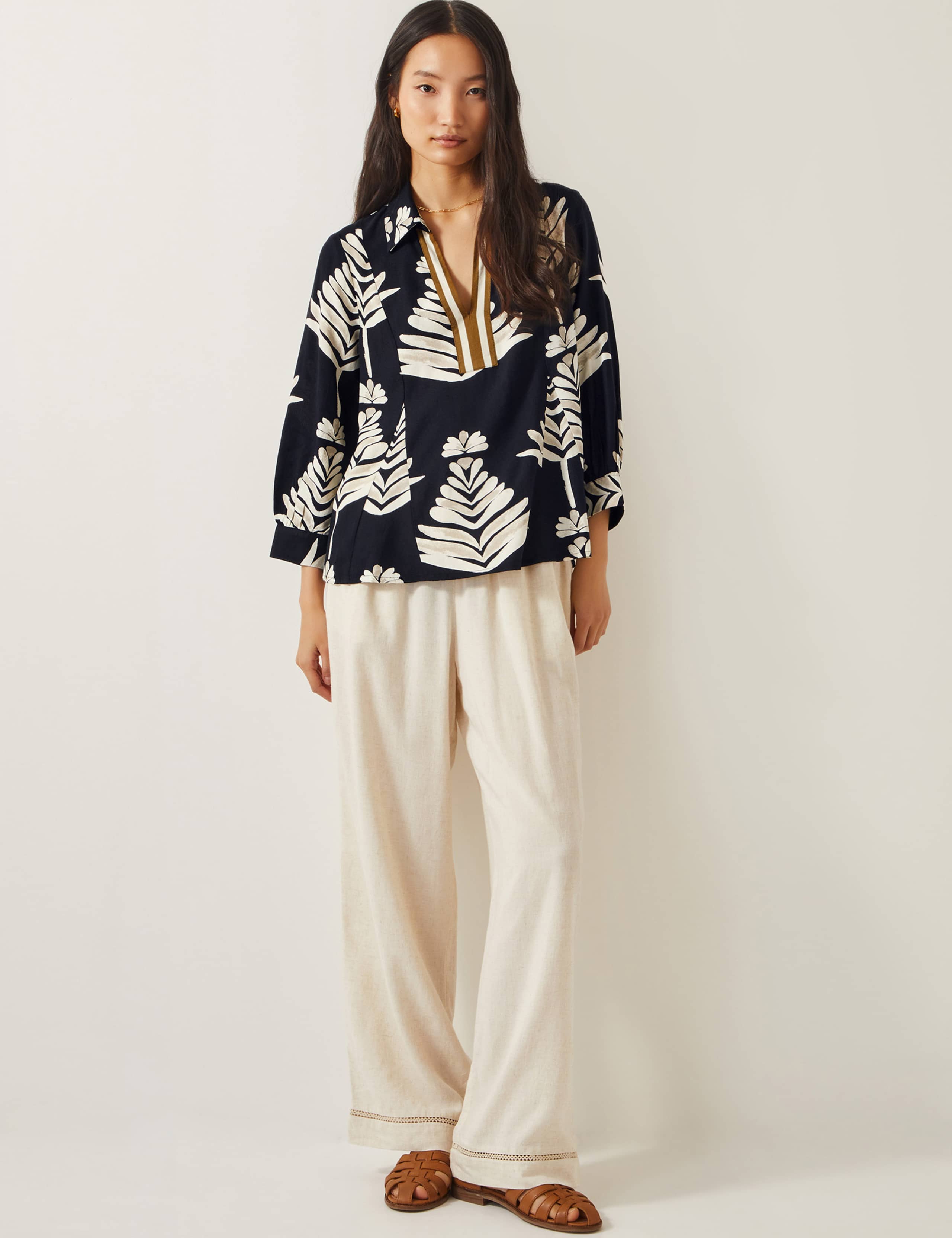 Leaf Print Top With Linen 3 of 5