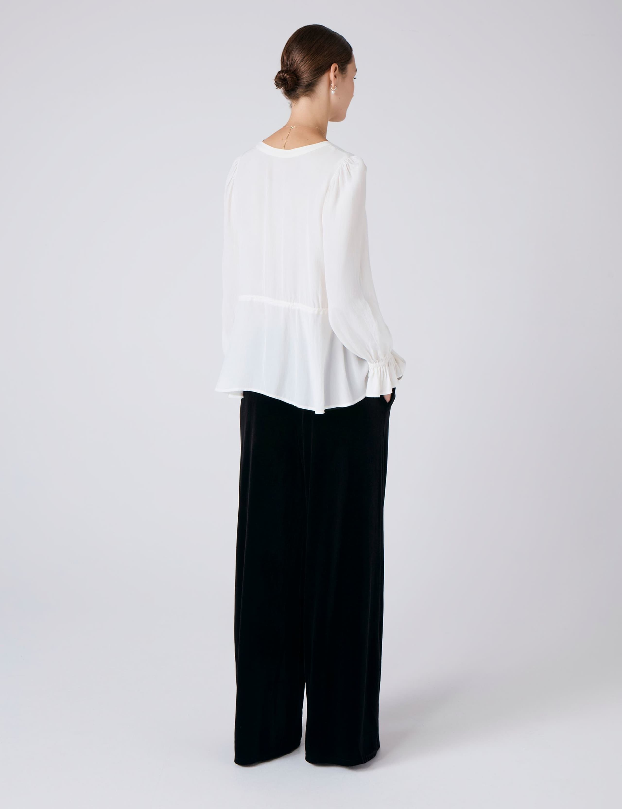 Crepe V-Neck Tie Front Blouse 3 of 5