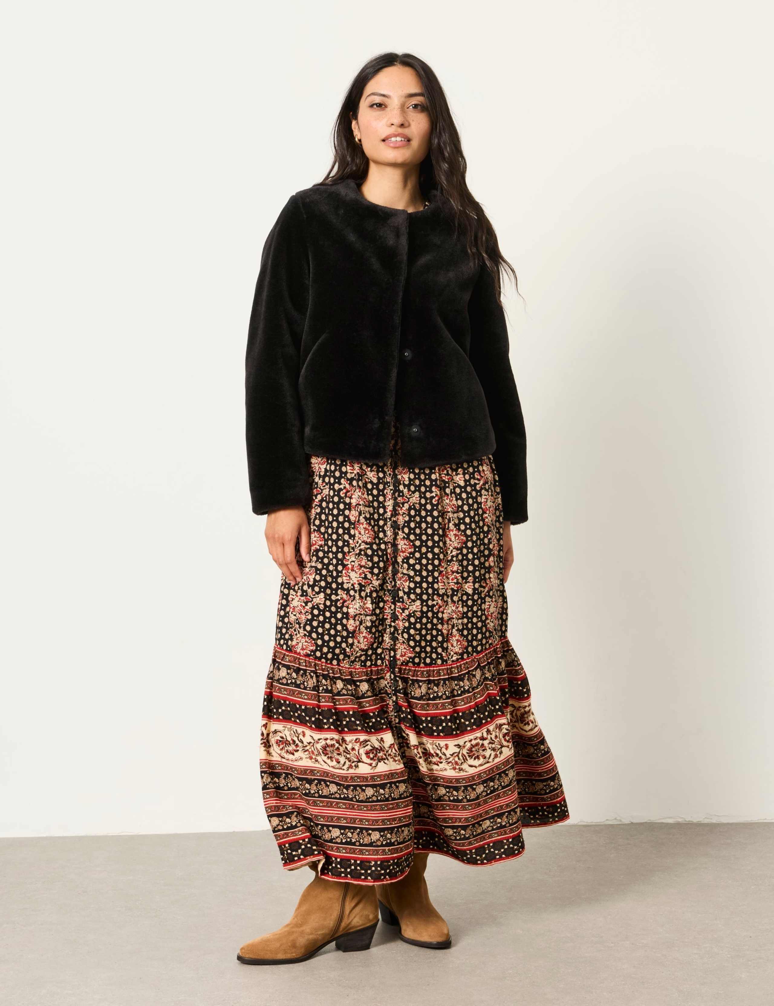 Faux Fur Textured Cropped Jacket 4 of 6