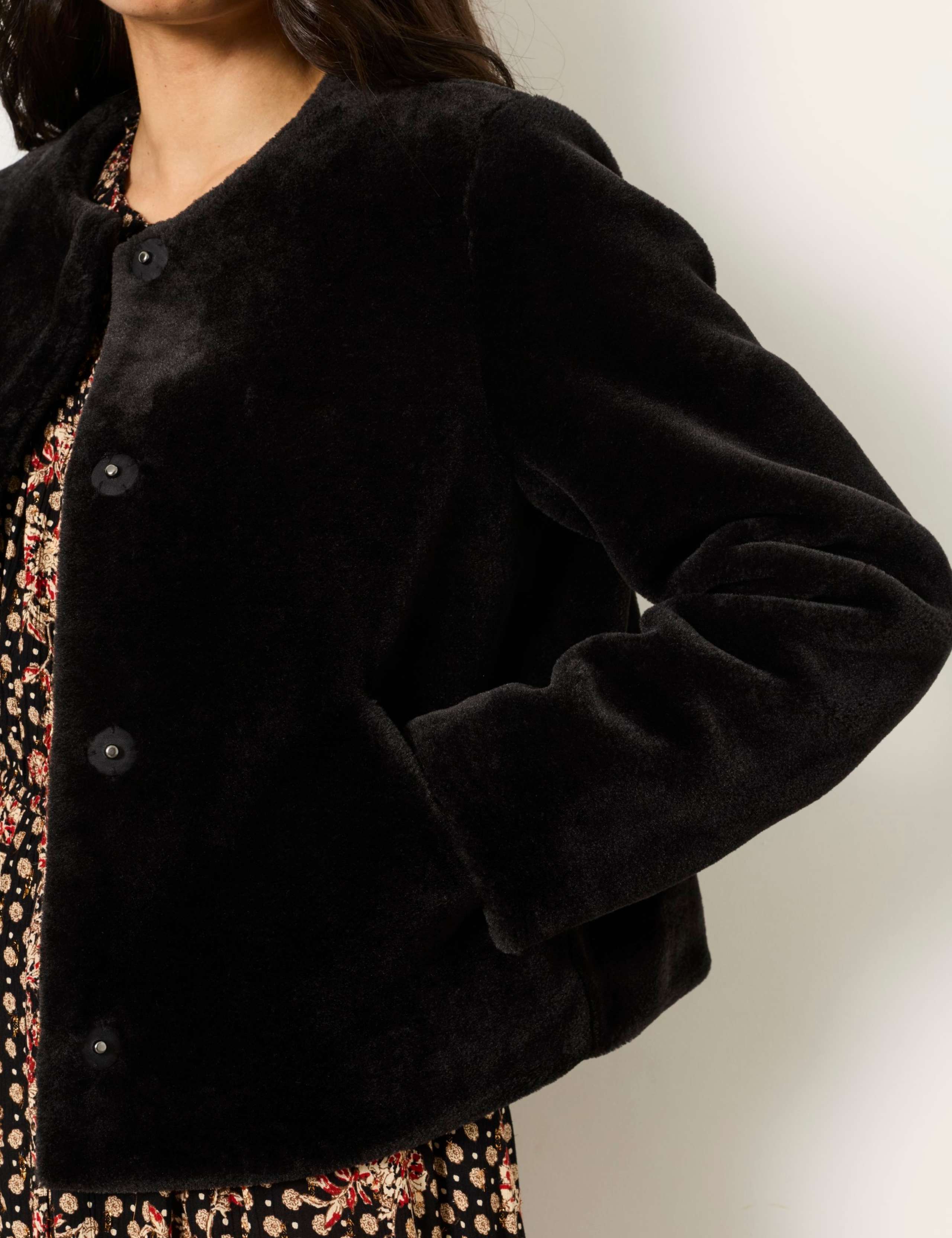 Faux Fur Textured Cropped Jacket 6 of 6