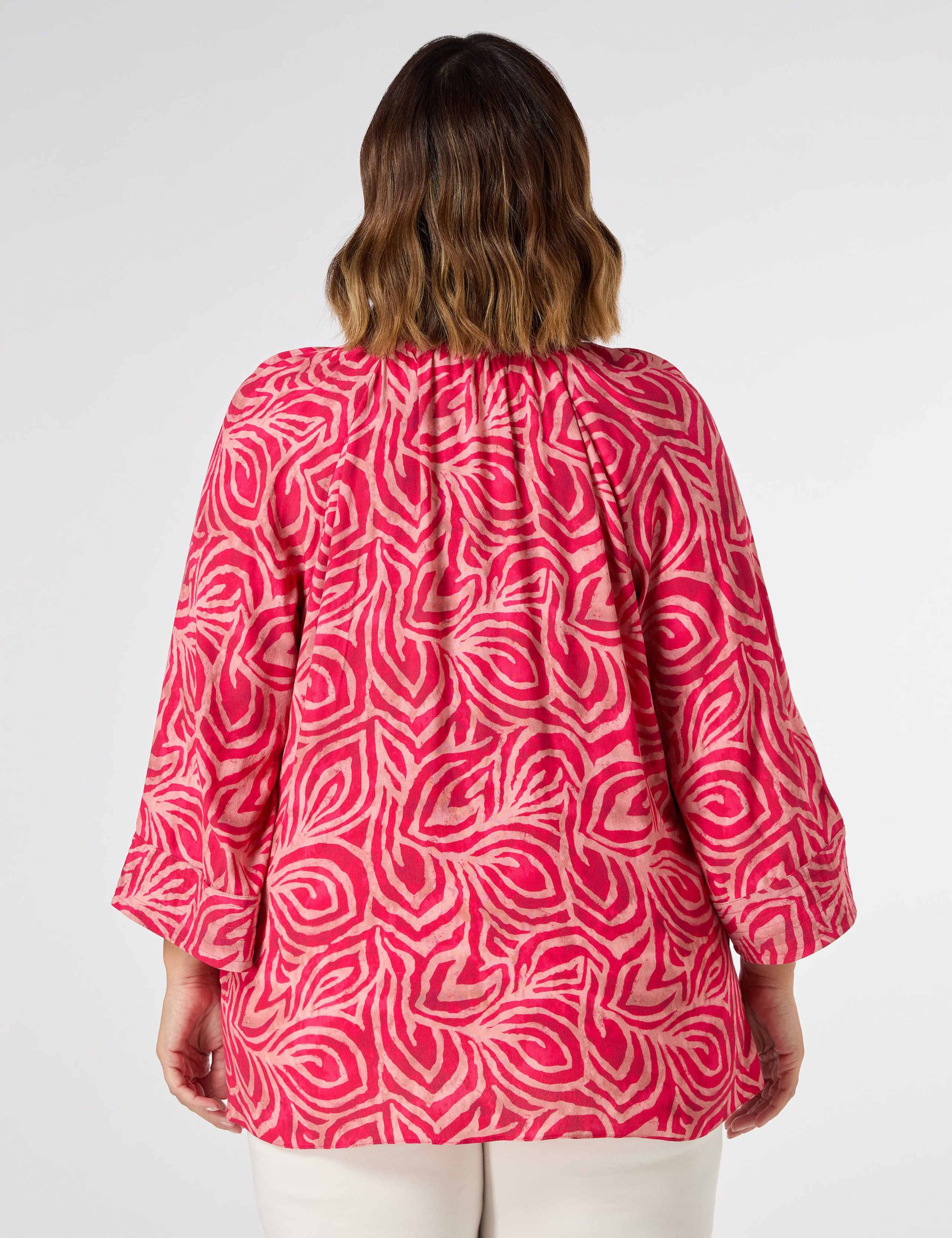 Abstract Print V-Neck Cropped Sleeve Blouse 3 of 3