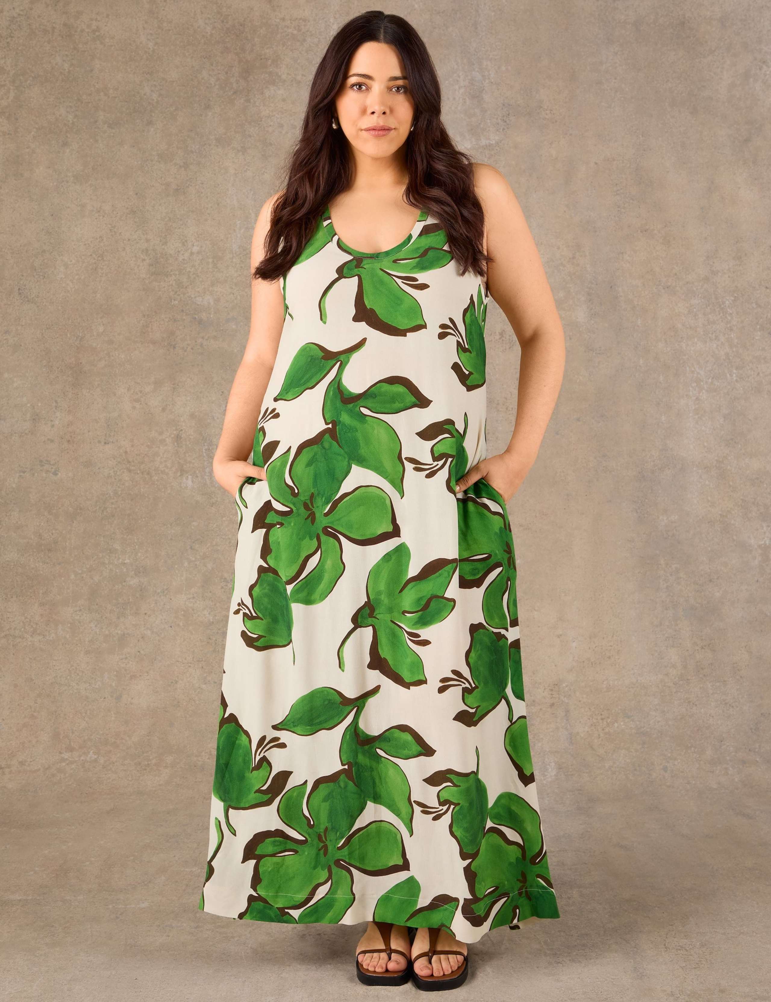 Leaf Print Scoop Neck Maxi Shift Dress 4 of 4